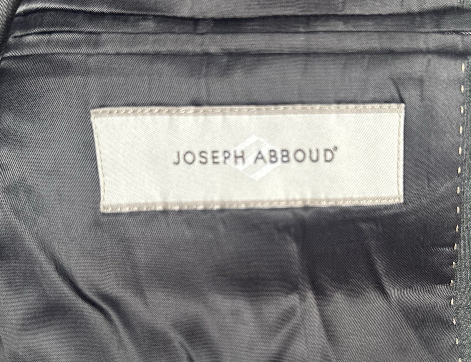 Joseph Abboud Men’s Charcoal Gray Wool Suit 40R, 100% Wool —- #50