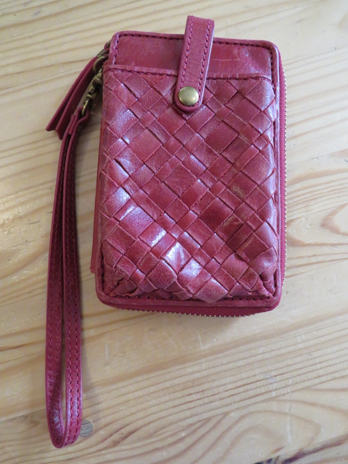 Elliott Lucca Wristlet Wallet Beautiful Red Leather
