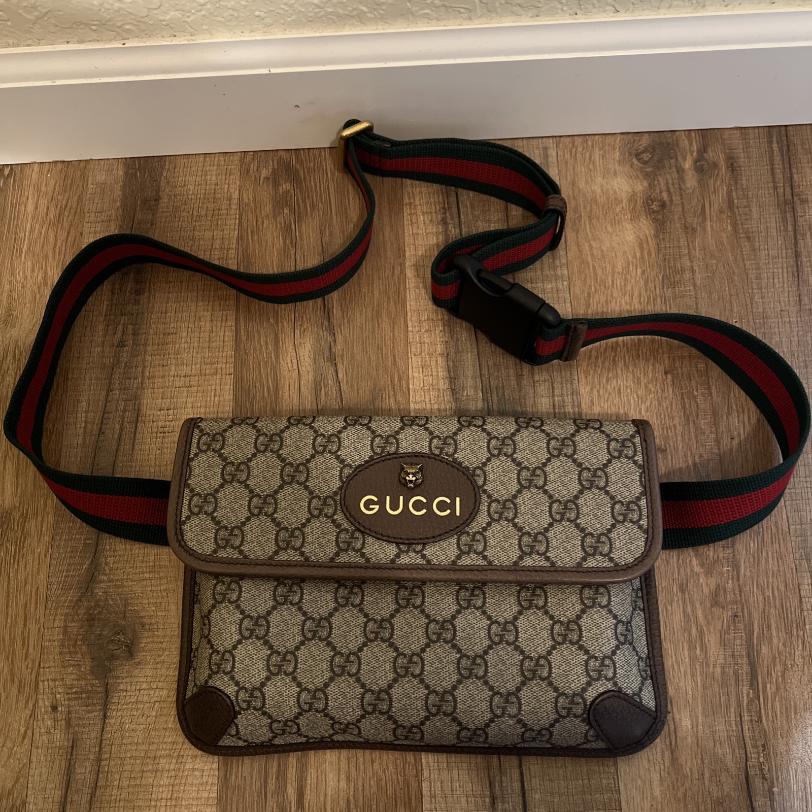 Gucci GG Supreme canvas belt bag