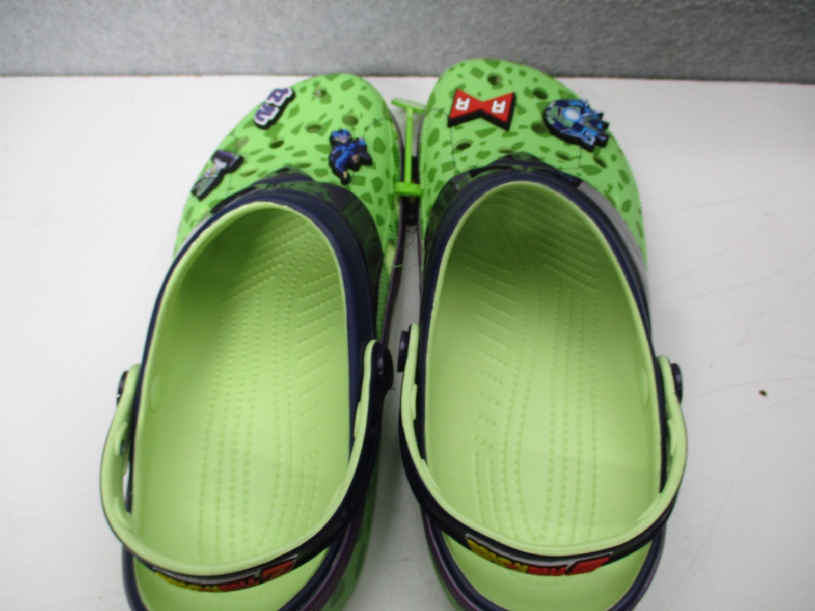 Crocs Dragon Ball Z Cell Classic Clogs Mens Sz 11 Green Slip on Shoes