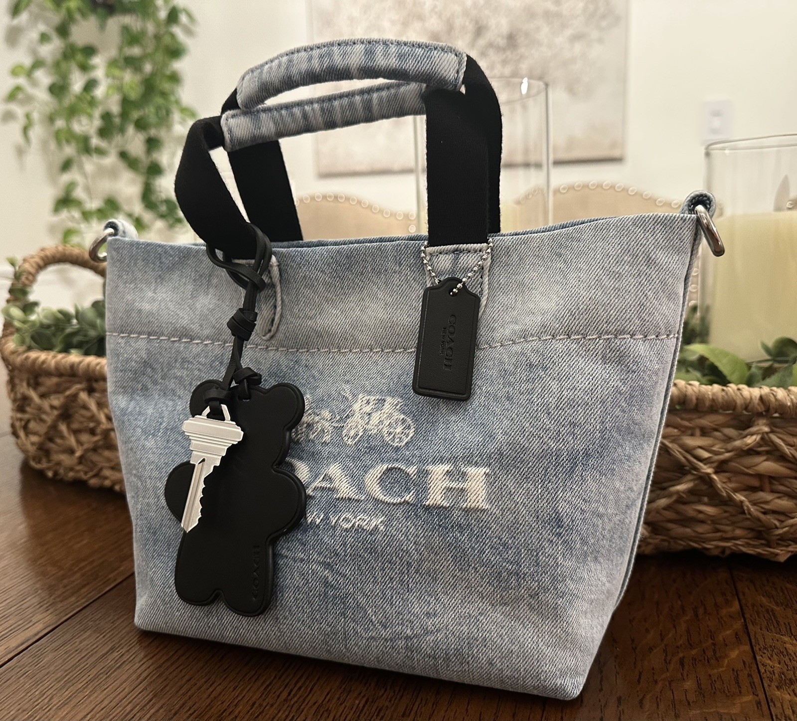 NWOT – COACH CEB33 Mini Tour Convertible Tote Bag – Loved Indigo Denim w/ Black