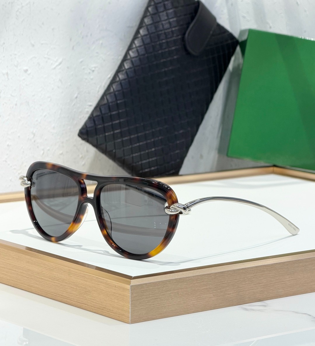 Bottega Veneta BV1418S Sunglasses SIZE：58口15-145