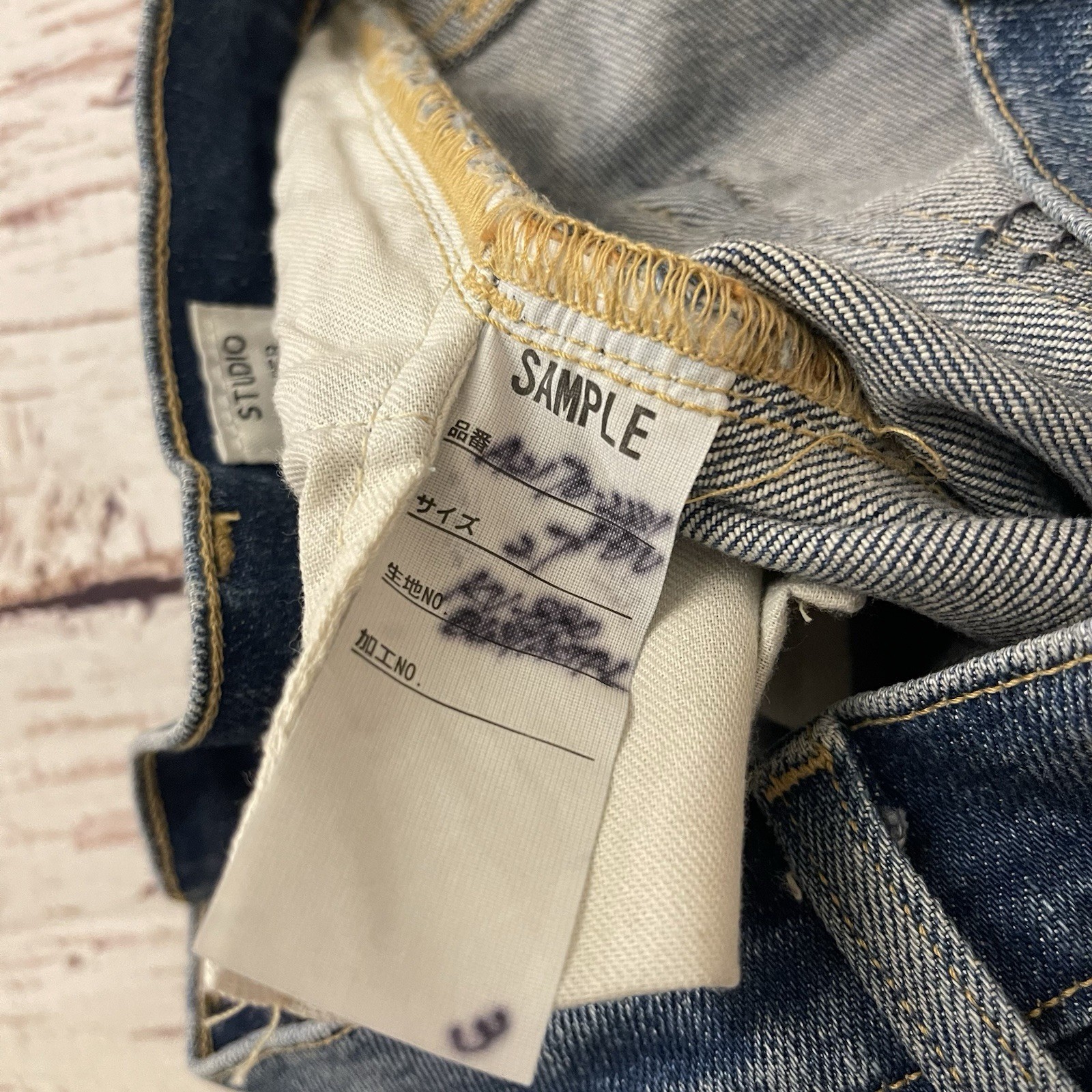 Levi’s Studio Taper Made In Japan Jeans Sz 27 Inseam 29” Made & Crafted Sample