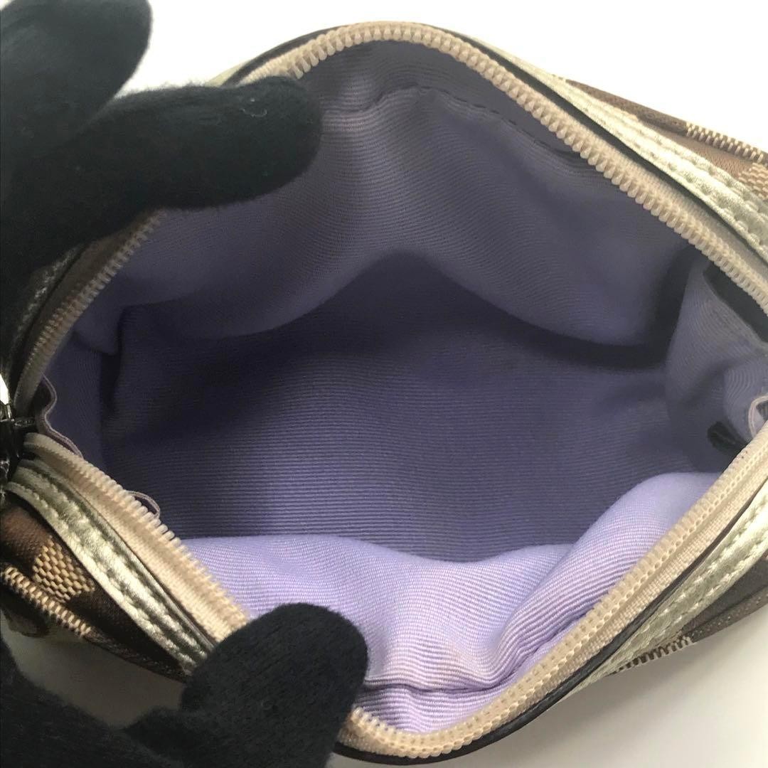 COACH Signature Silver Hardware Cosmetic Pouch – Women – Used – 8×13.5×6 cm