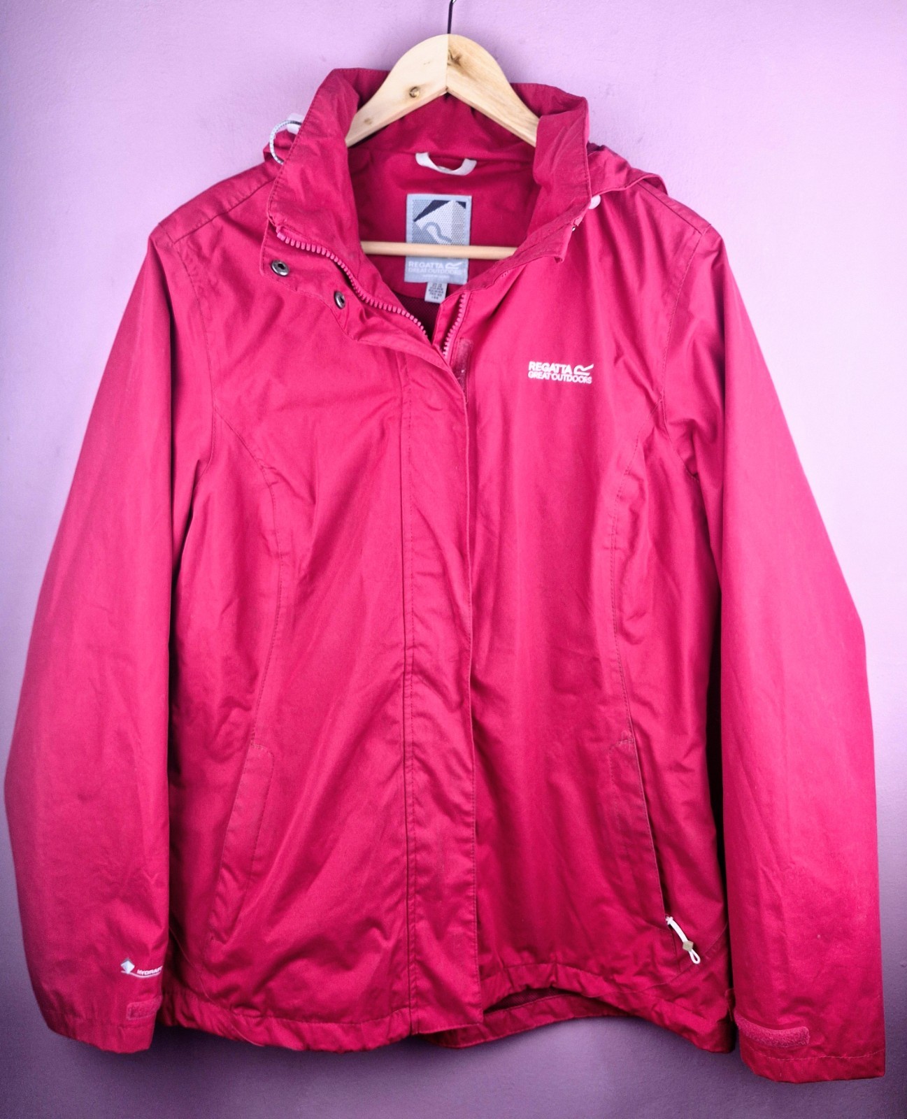 Regatta Womens Waterproof Hooded Jacket Size 12 Pink Outdoor Coat