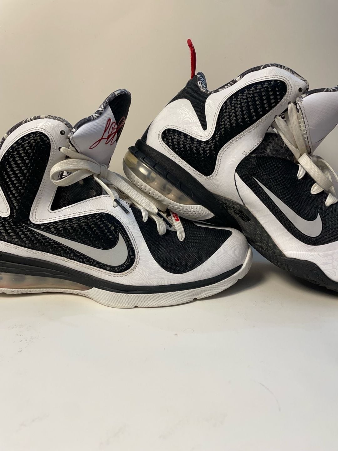 Size 11 Nike LeBron 9 ‘Freegums’ Basketball Shoes
