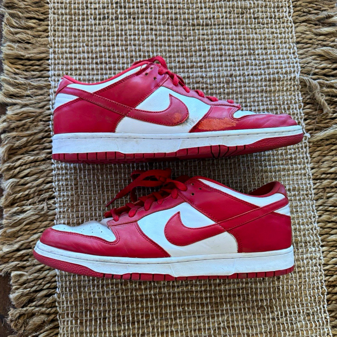 Nike Men’s Red/White Colorblock Low Top Lace-Up Leather Sneakers Rubber Sole