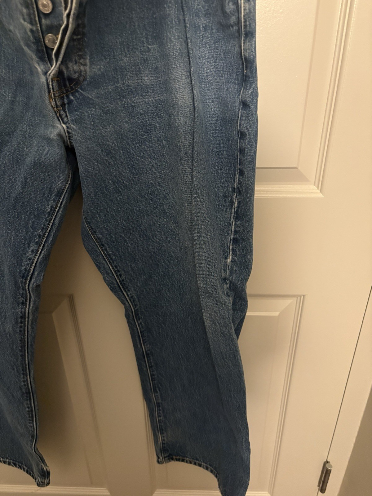 Levi’s 501 Original Fit Jeans Men’s 42×30 Light Wash Button Fly 100% Cotton USA