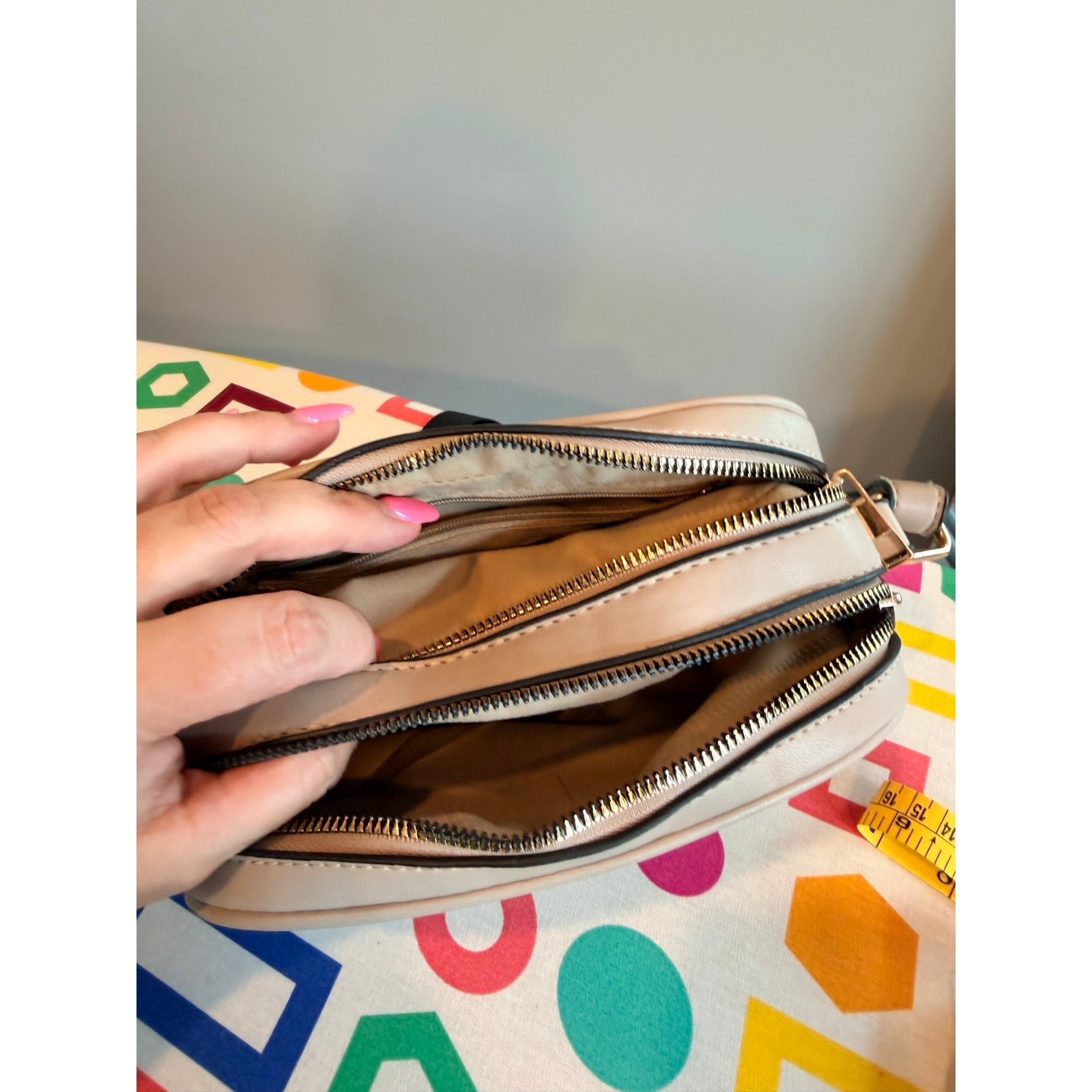 Lily & Ivy Nude Beige Chevron Quilted Camera Bag Crossbody Purse Web Strap