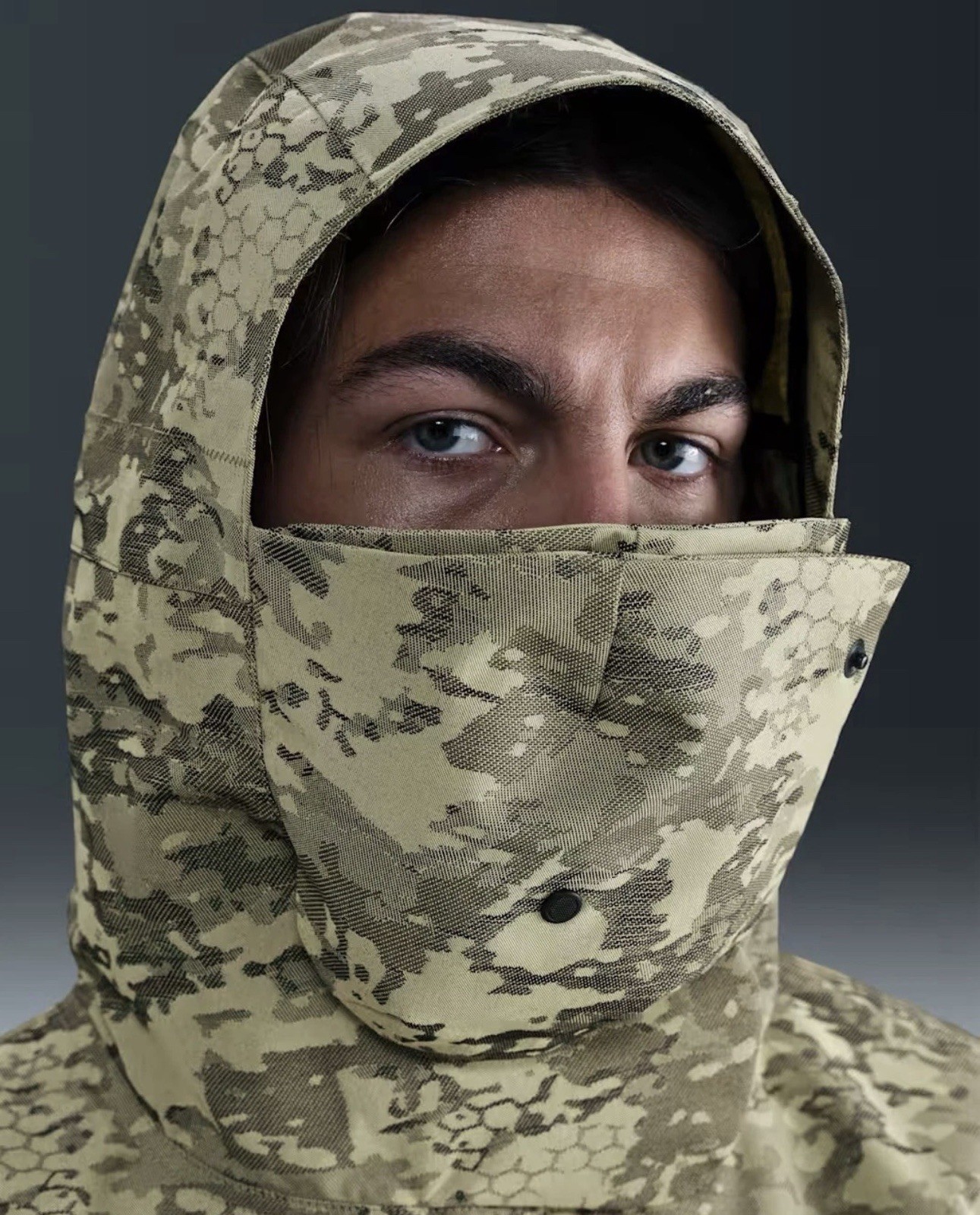 Nike Tech Woven CORDURA Jacket Camo Olive Black IF8494-276 – Men’s Size Medium