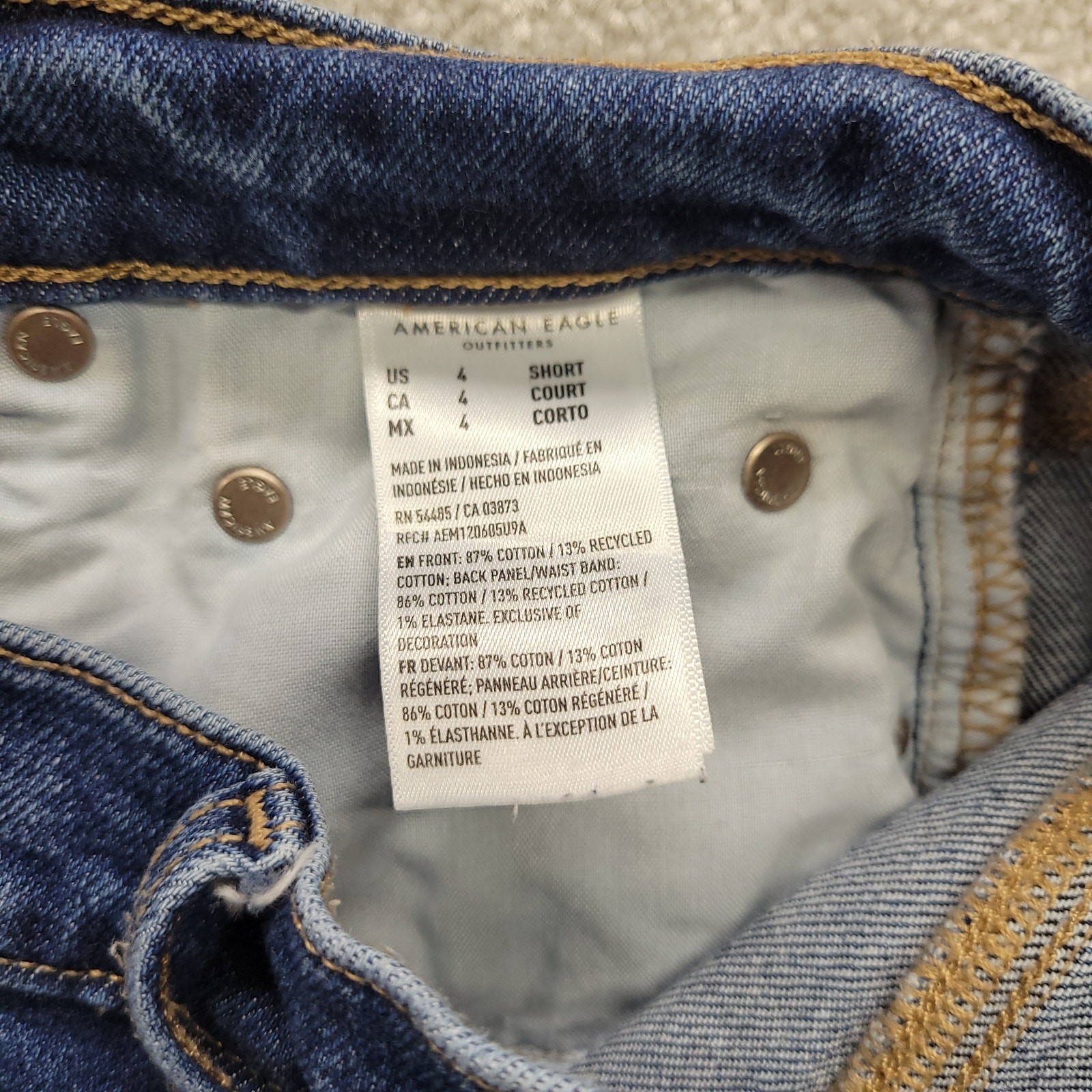 American Eagle Strigid Straight Leg Jeans Women’s Size 4 Short Blue Denim