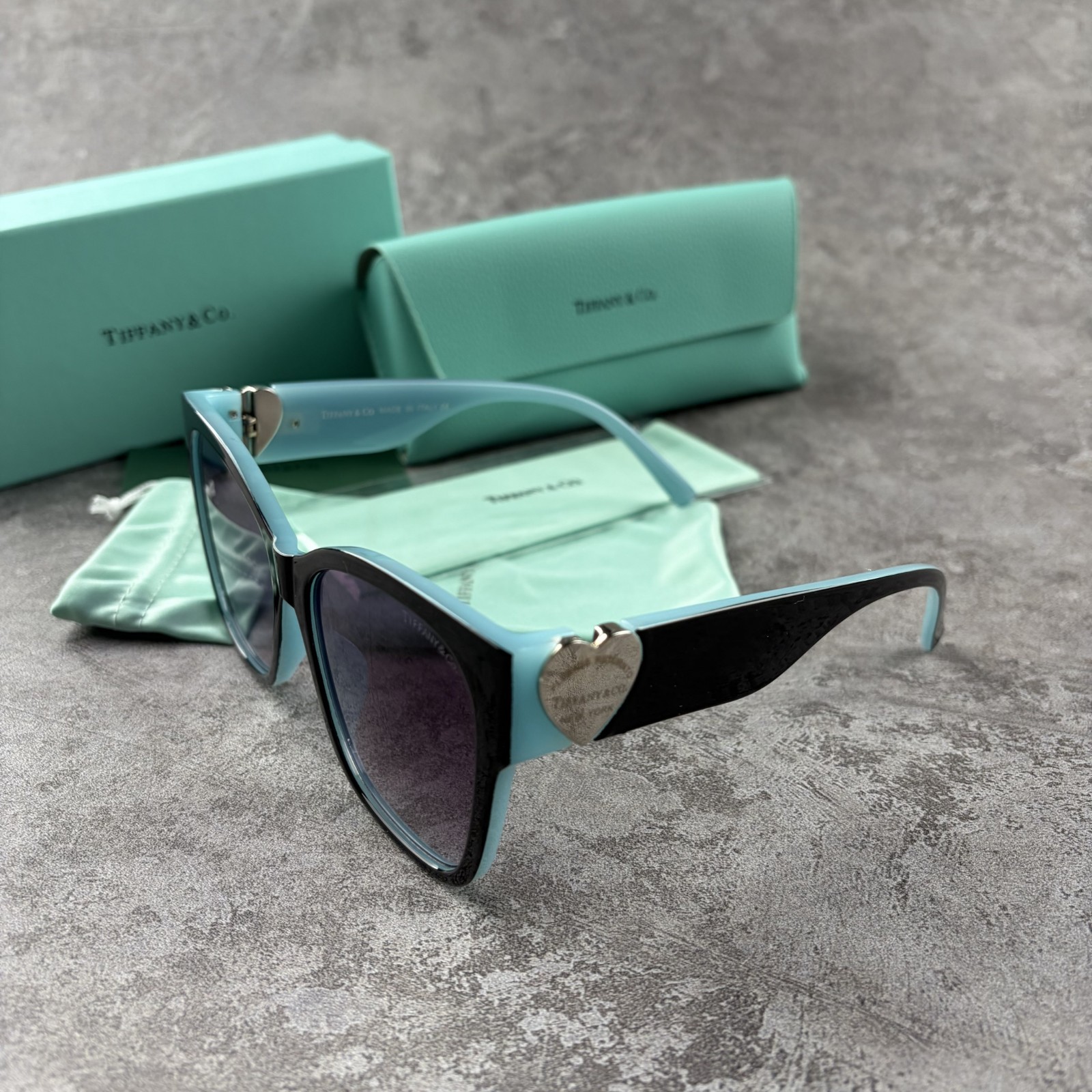 New In Box – Tiffany Black Square Sunglasses Elegant Women’s Shades