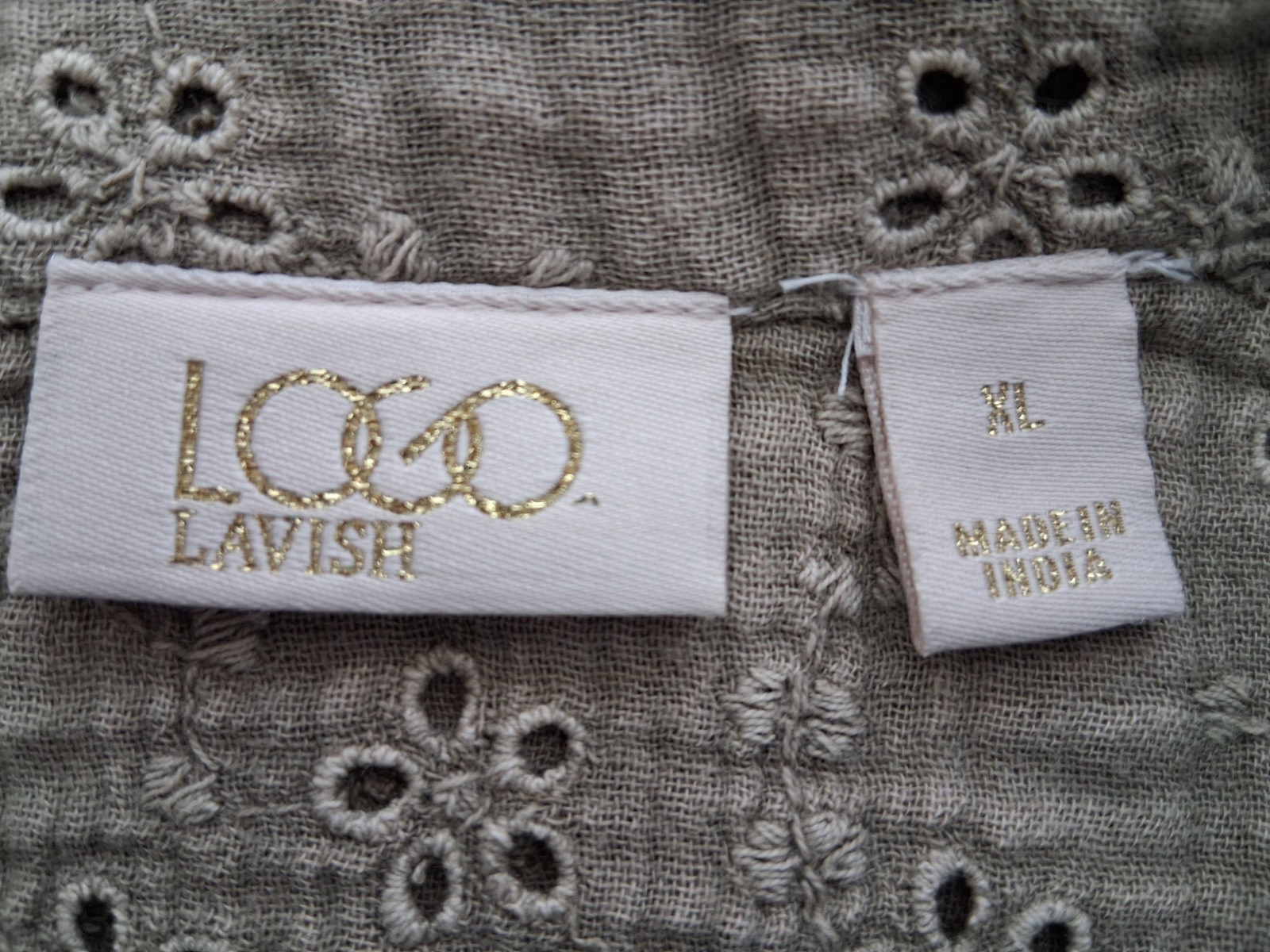 LOGO Lavish NWT By Lori Goldstein **XL 100% Cotton Eyelet Button Up Shirt Pkts.