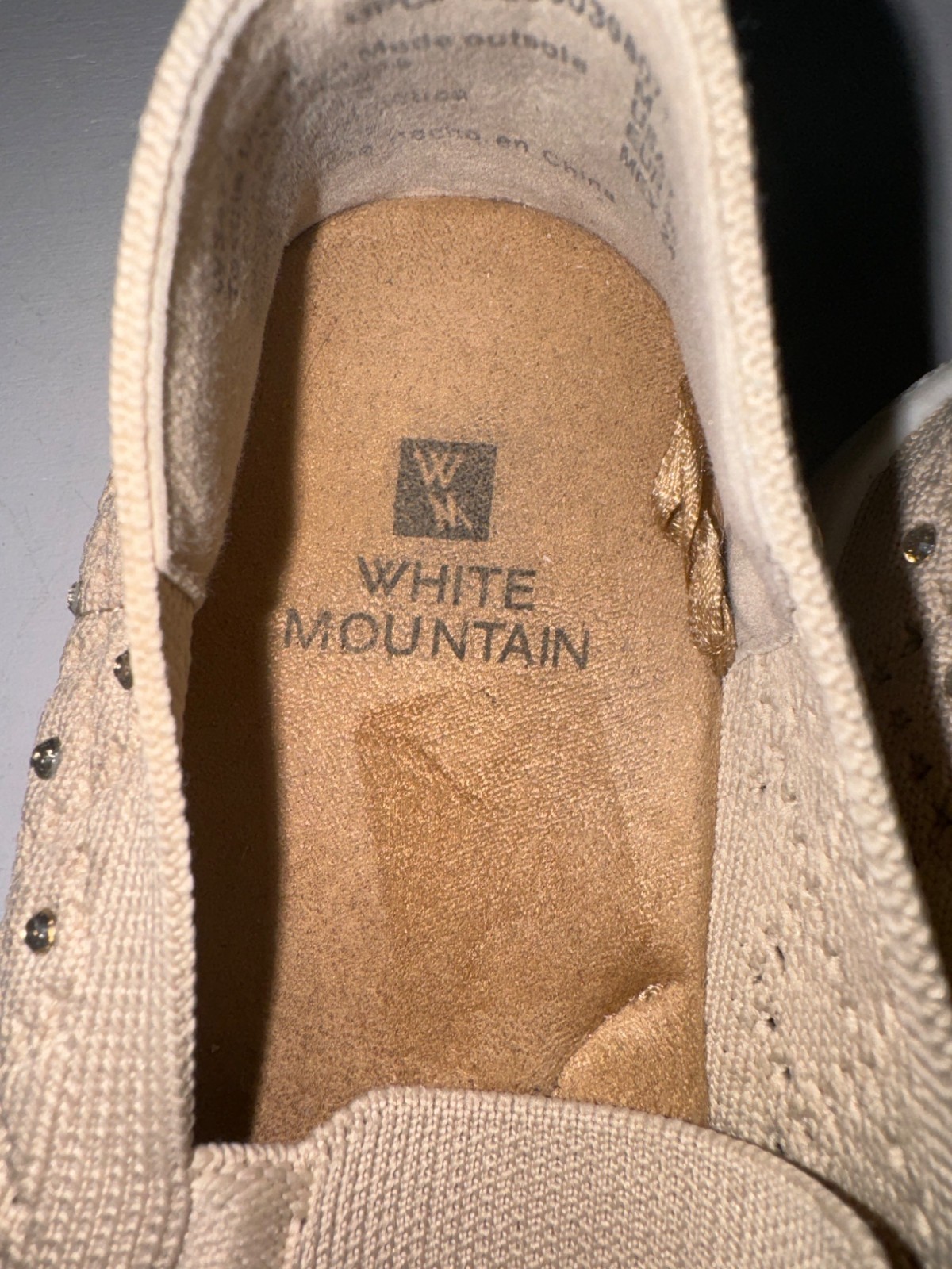 White Mountain Womens Pull-On Sneakers 7M Beige Bling Knit Stretch Modern Casual