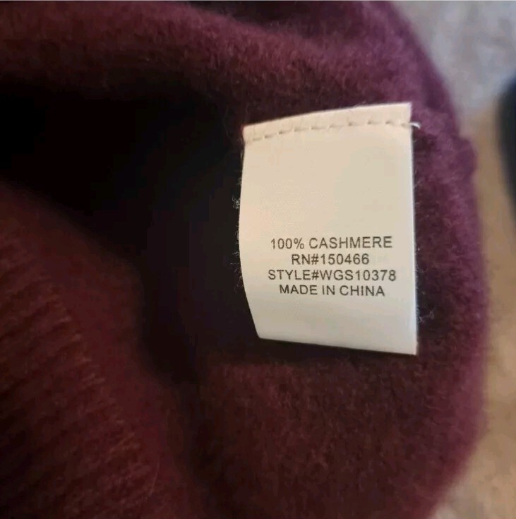 100% Cashmere Womens Burgundy Pullover Top Hand Wash Sz. XS