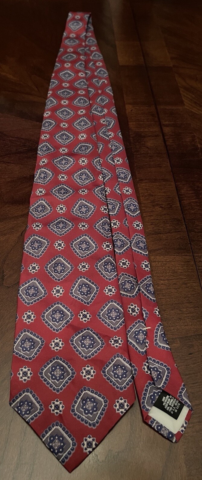 Vintage Manhattan 100% Polyester Men’s Neck Tie Made In Dominican Republic ￼