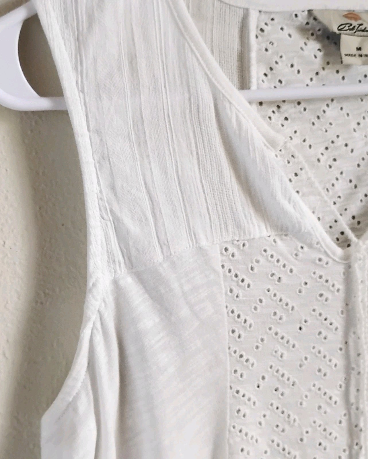 Bob Timberlake Women’s White Cotton Eyelet Top Size M V Neck Tassel Tie India