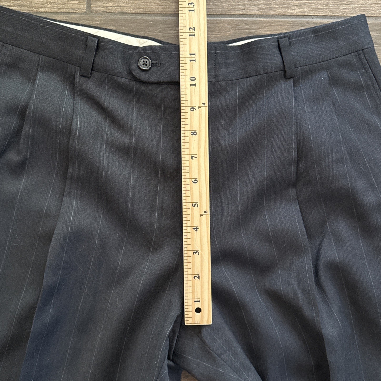 Hickey Freeman Suit Men 42R 32×31 Wool Gray Pinstripe Pleated Cuffed USA