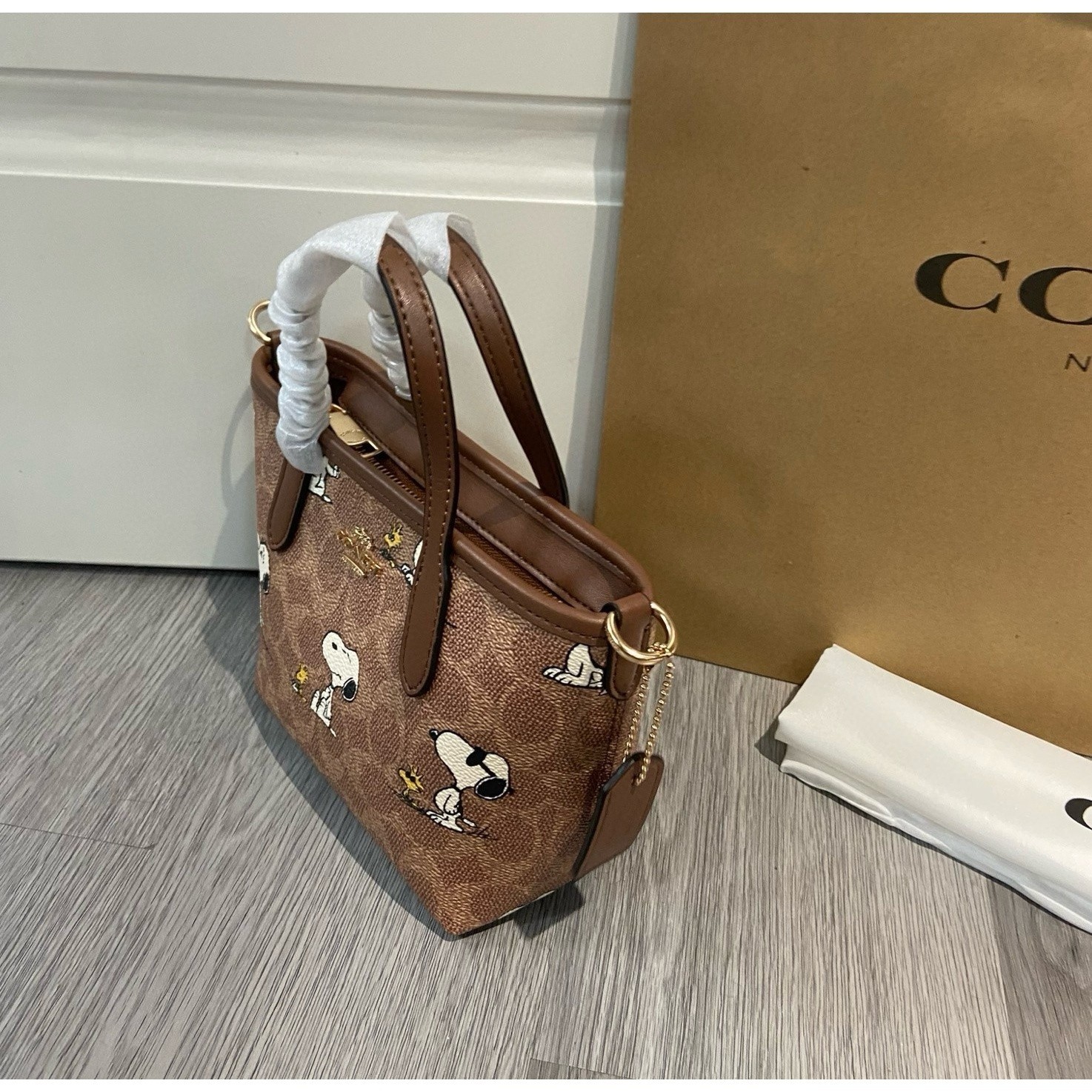 Coach X Peanuts City Mini Tote Bag Signature Canvas Snoopy Print CBS83 OutletNEW