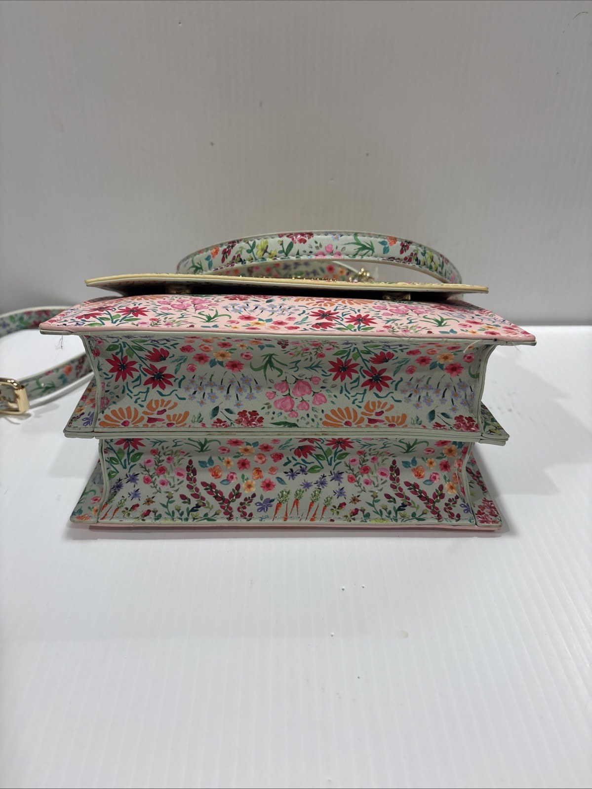 Betsey Johnson Spring Floral Yellow Bag Purse Crossbody Top Handle Basket charm