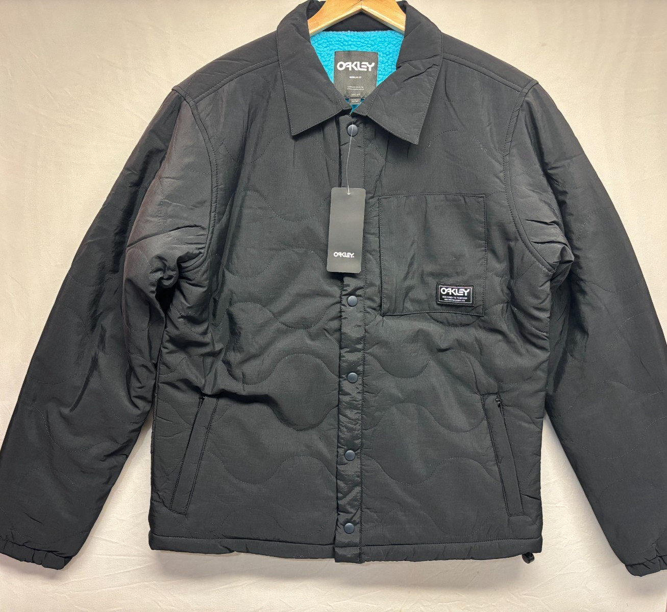 Oakley Button Front Quilted Sherpa Jacket Men’s Blackout Lined Regular Fit NWT