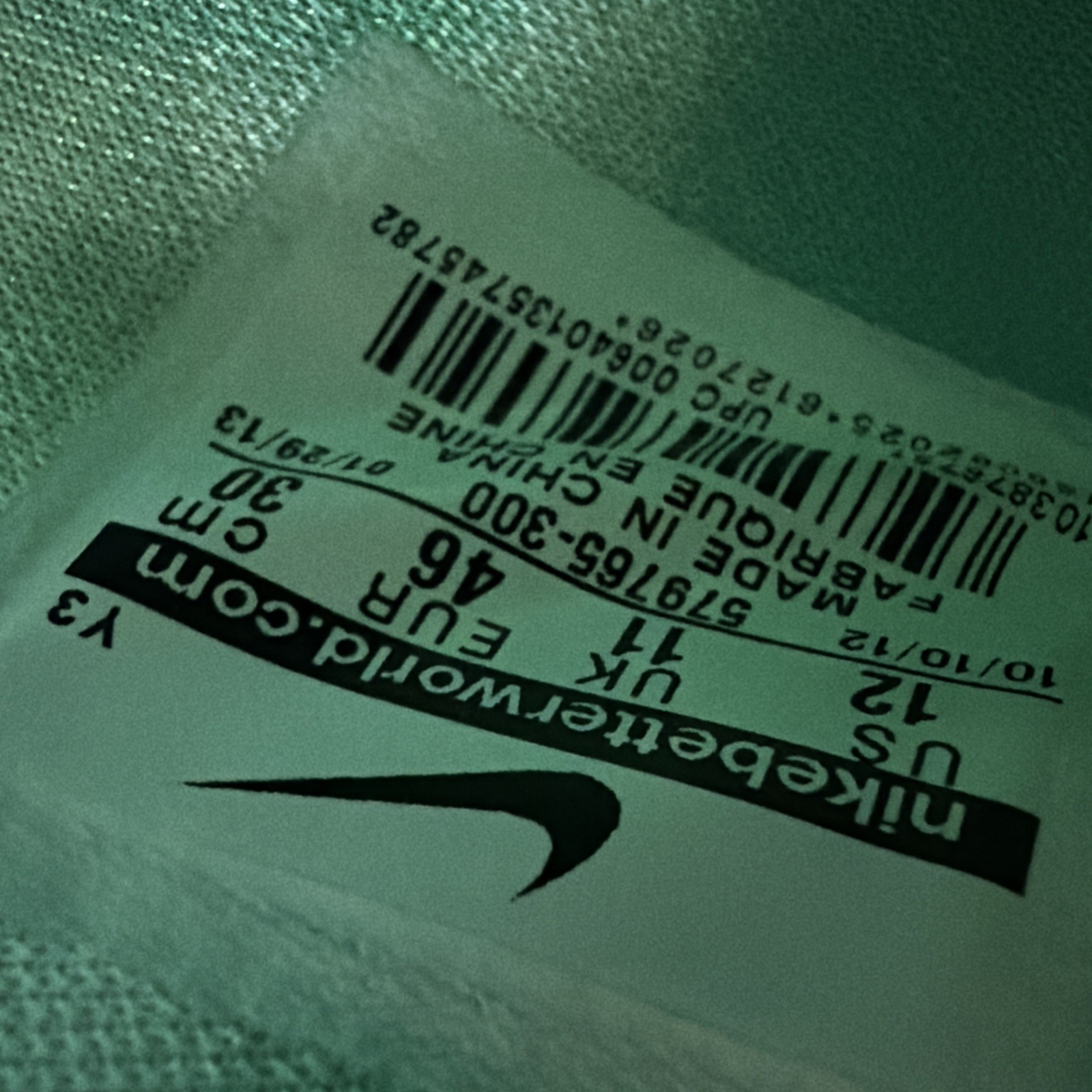 Size 12M – Nike Air Max LeBron 10 Low Easter 2013