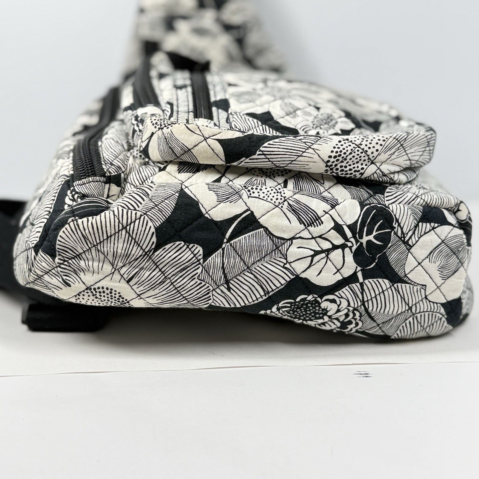 Vera Bradley Sling Pack Quilted Bedford Bloom Black White Floral Boho Travel