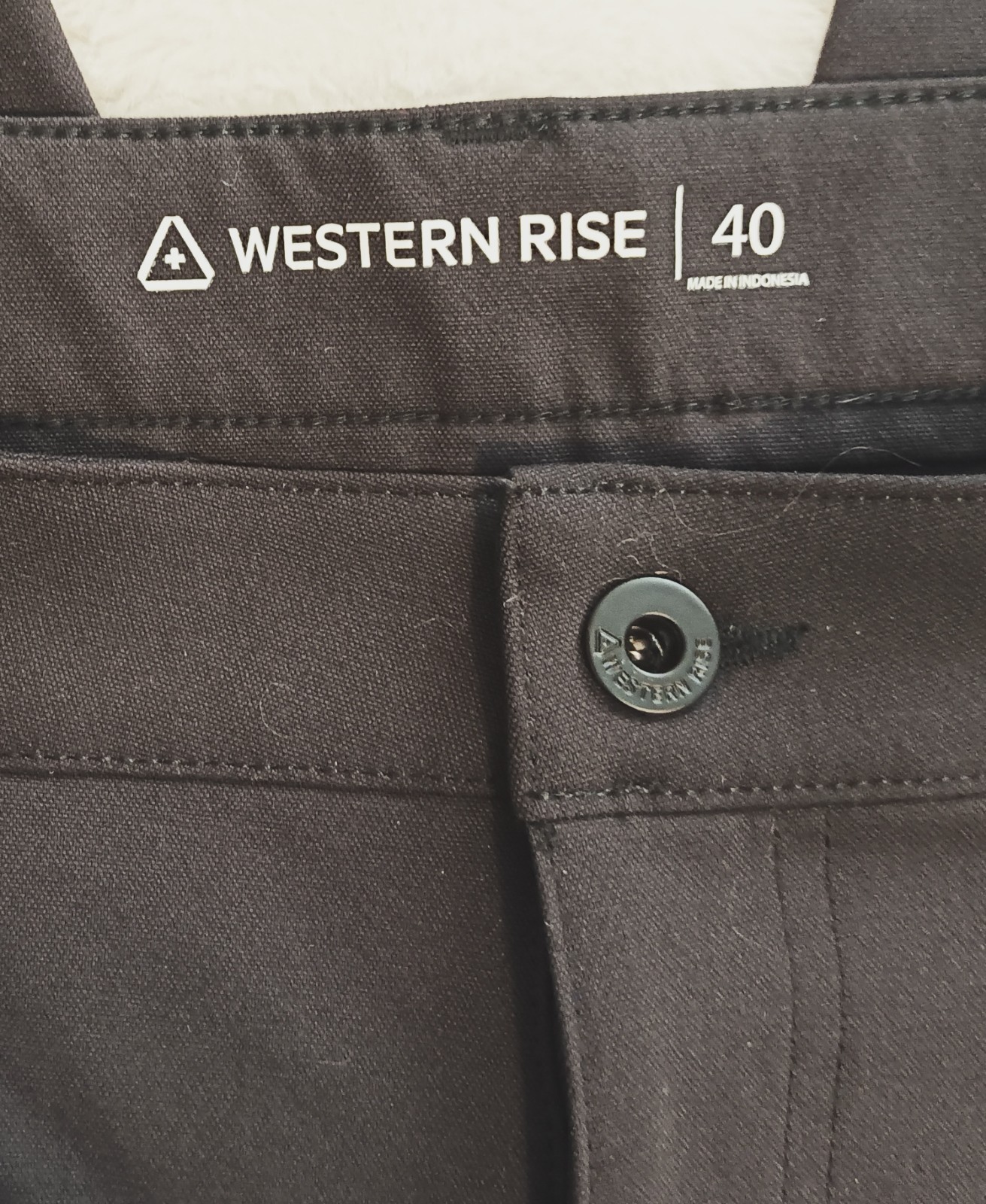 Western Rise Diversion Pants Classic Men’s 40×27 Black 4-Way Stretch EUC