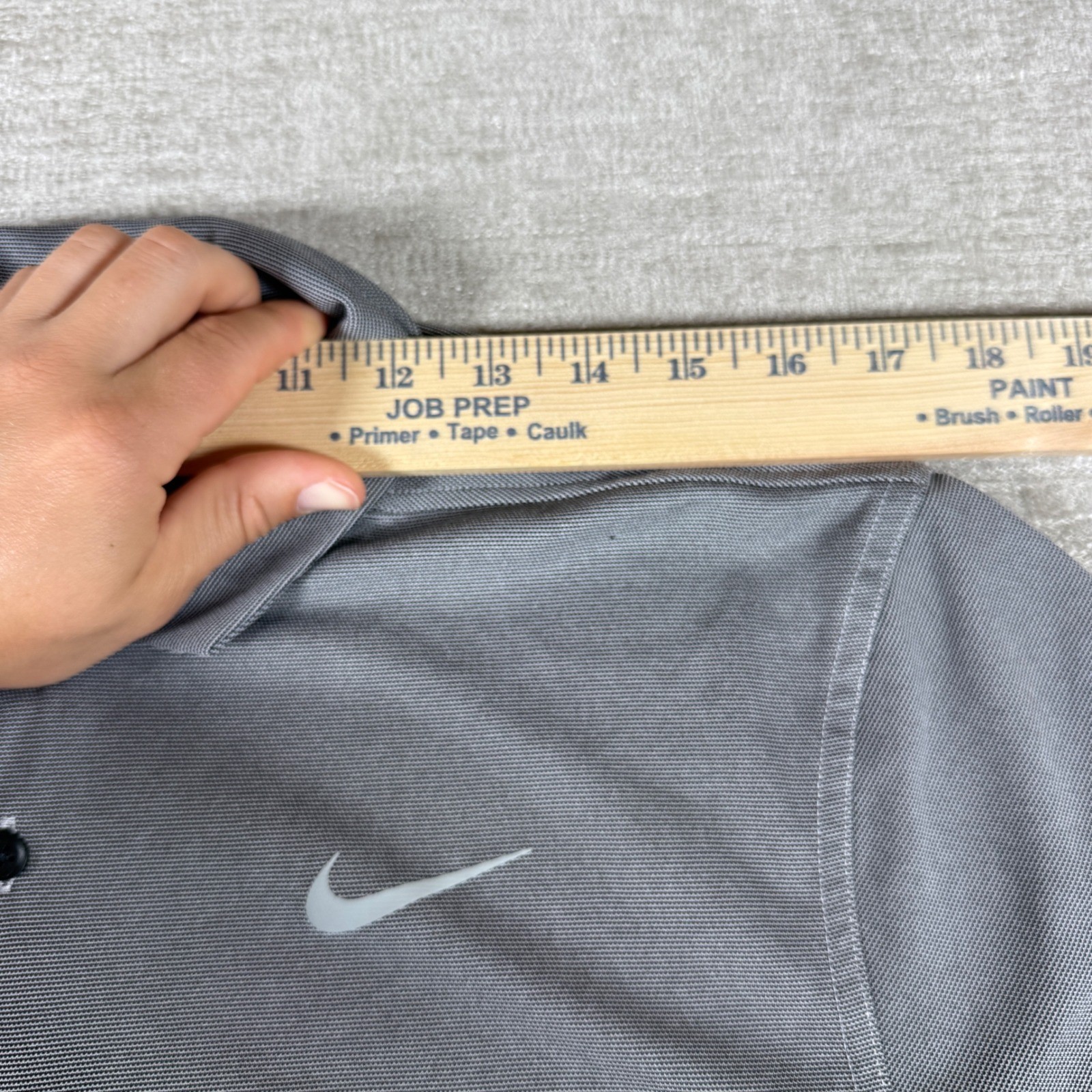 Nike Polo Mens Med Gray Dri-FIT Standard Fit Short Sleeve AQ8601-010
