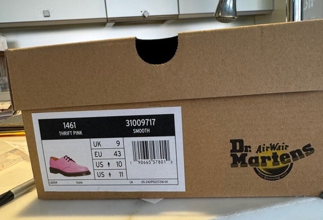 Unisex Oxfords 1461 Thrift Pink -US Men’s 10, Women’s 11 NEW