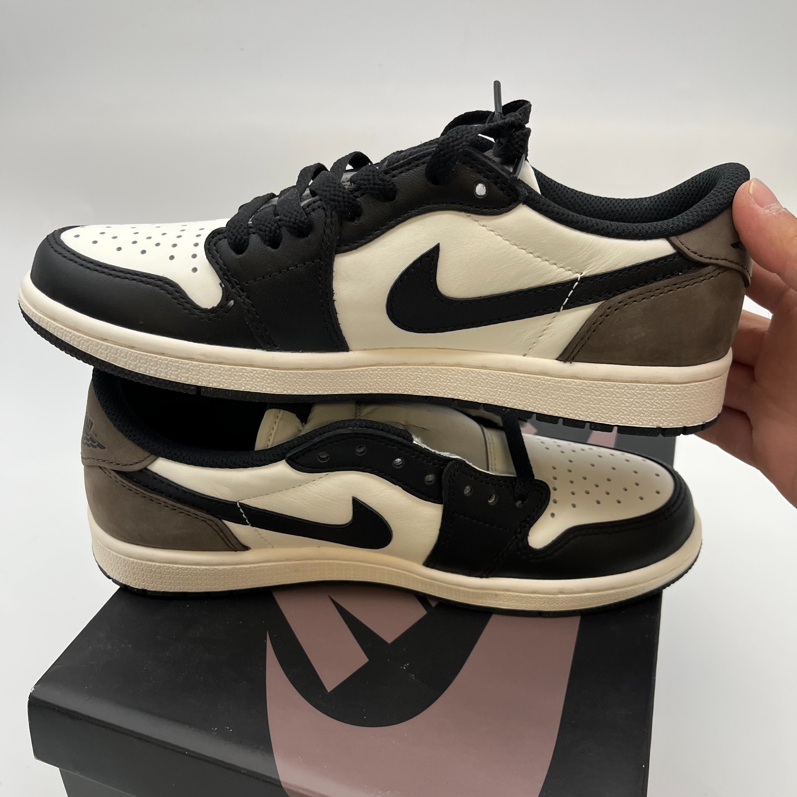Nike Air Jordan 1 Low OG Sneakers Men’s Mocha Black Lace-Up Atheltic Trainer – 8