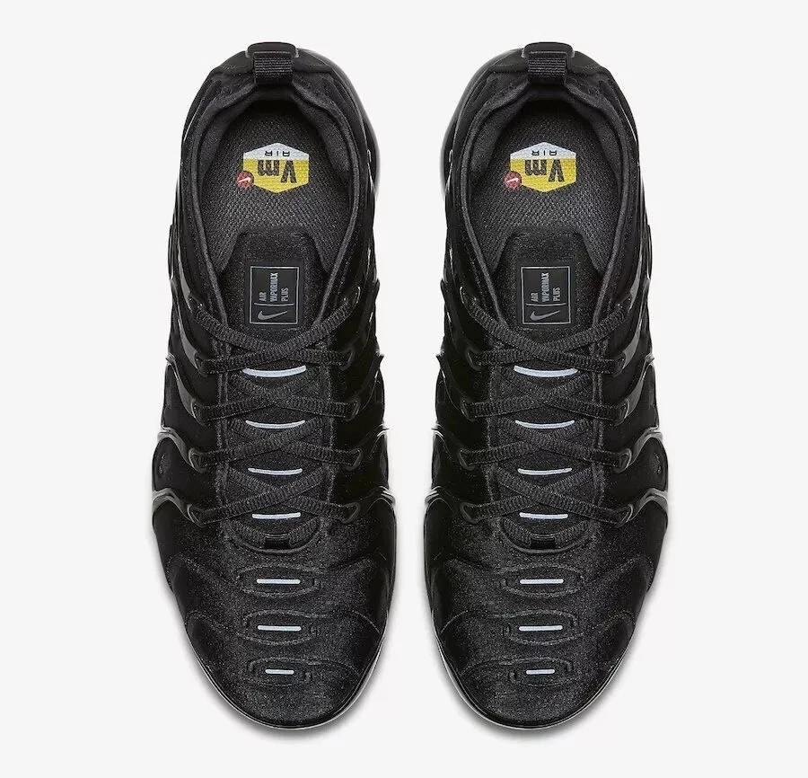 Nike Air VaporMax Plus Triple Black Unisex Air Cushion Running Lifestyle Shoes