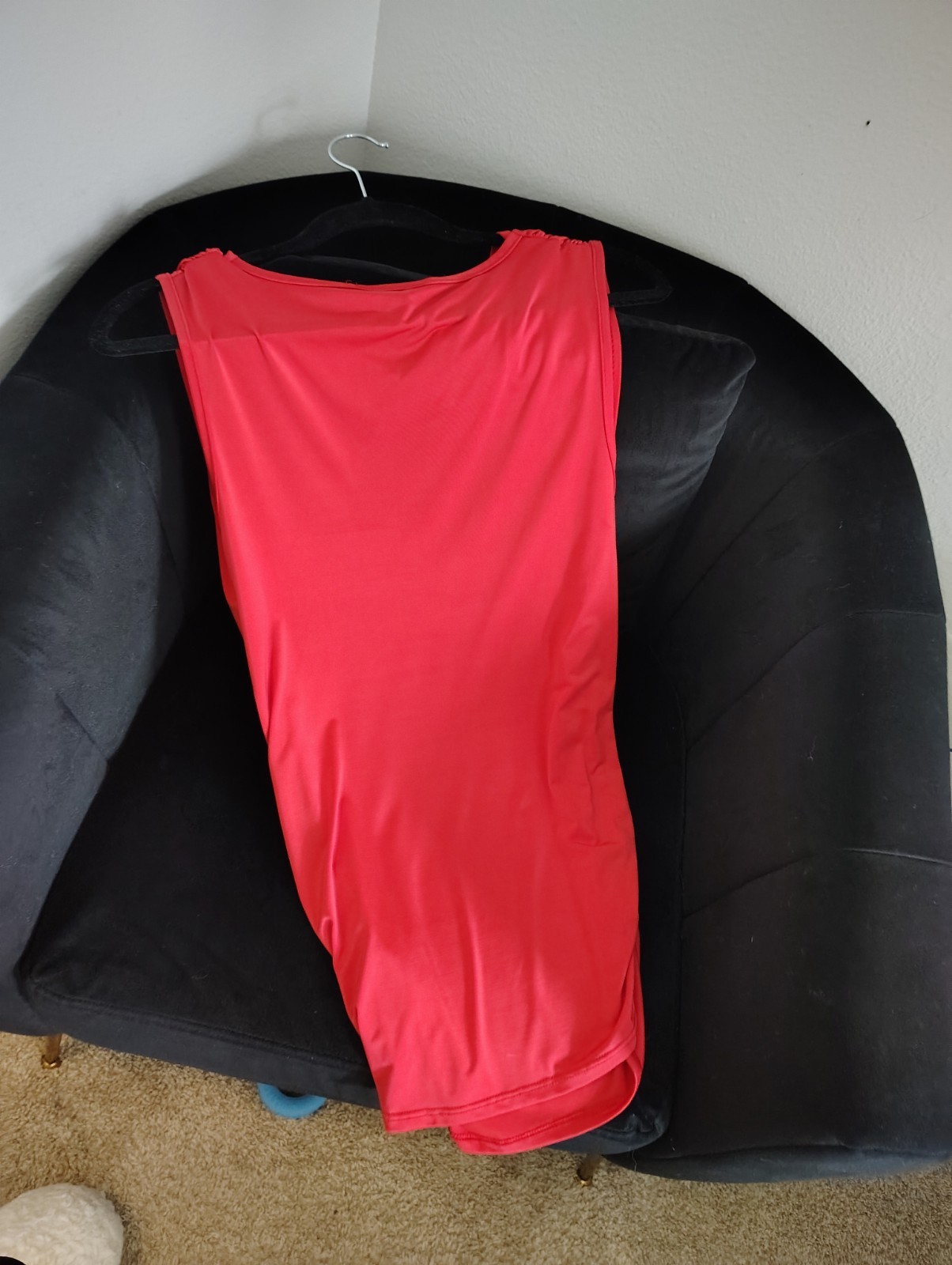 Tiffany & Grey Red Solid Sleeveless Cowl Neck blouse Stretch