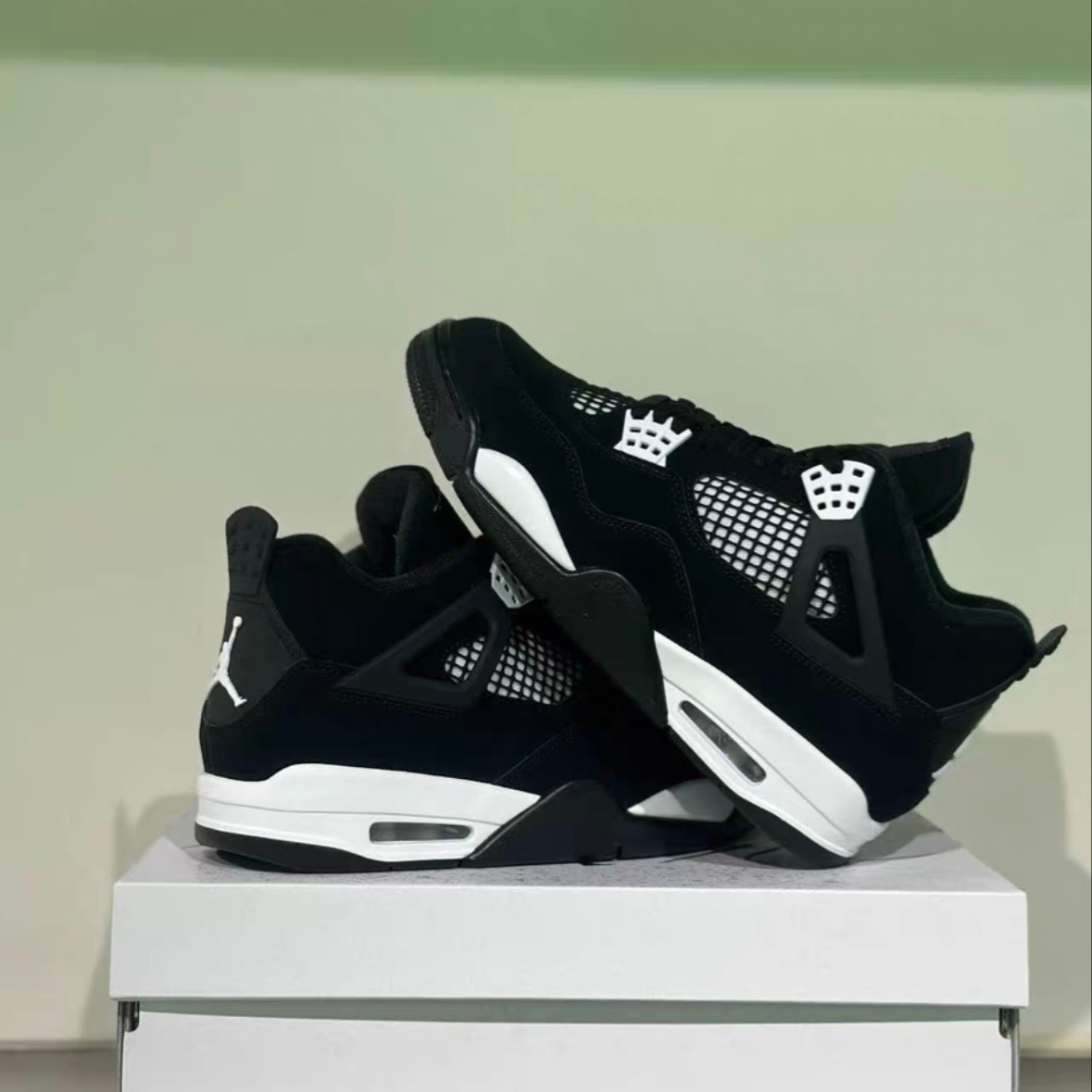 Jordan 4 Retro “White Thunder” Men’s Mid Top Basketball Shoes Size us 7-12