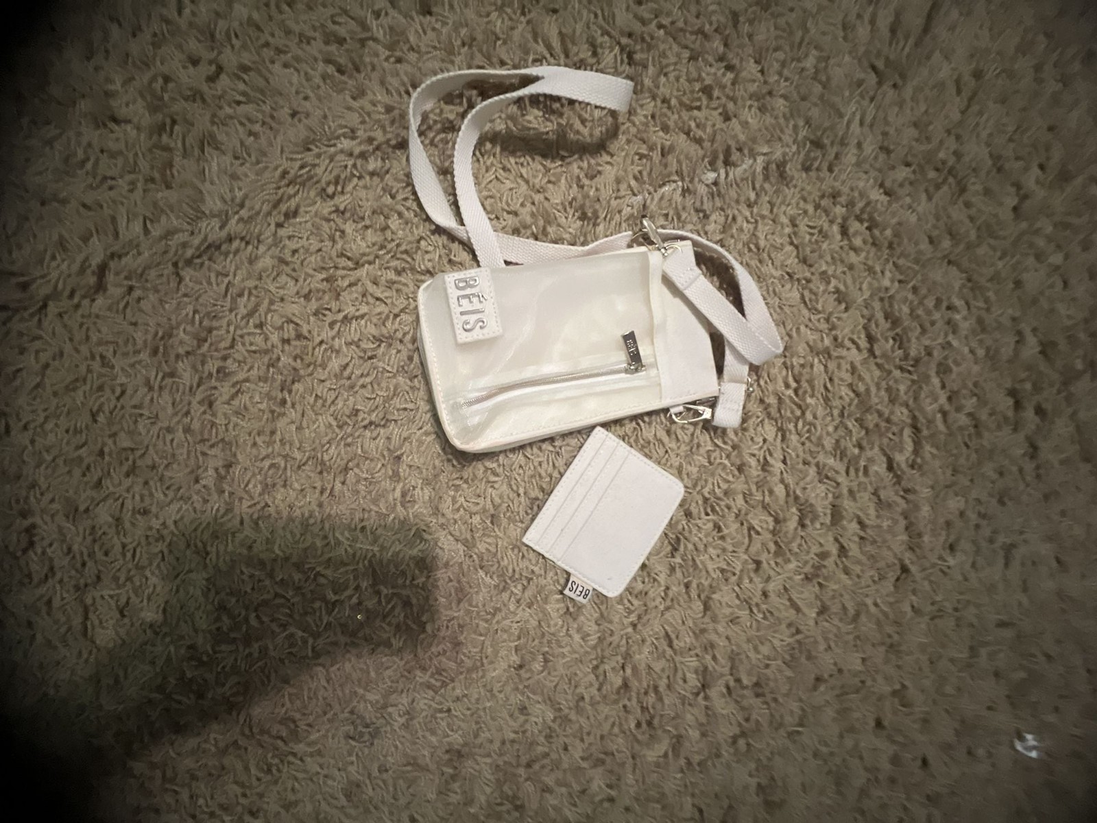 BEIS The Smartphone Crossbody Bag with Card Sleeve in Beige