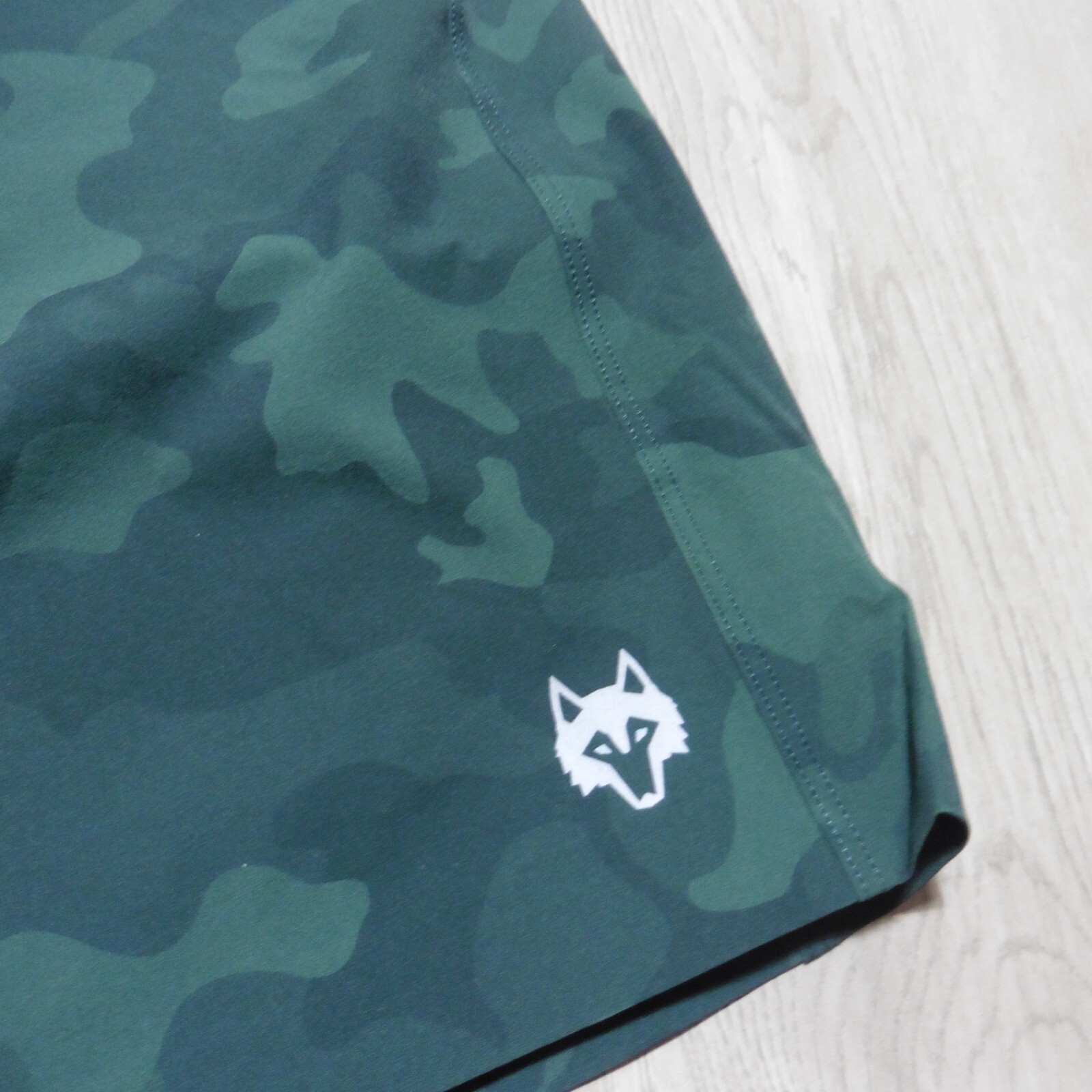 GREYSON Mens L LARGE FULTON SHORTS CAMO SCAREB GREEN LINED 9″ GOLF WORKOUT