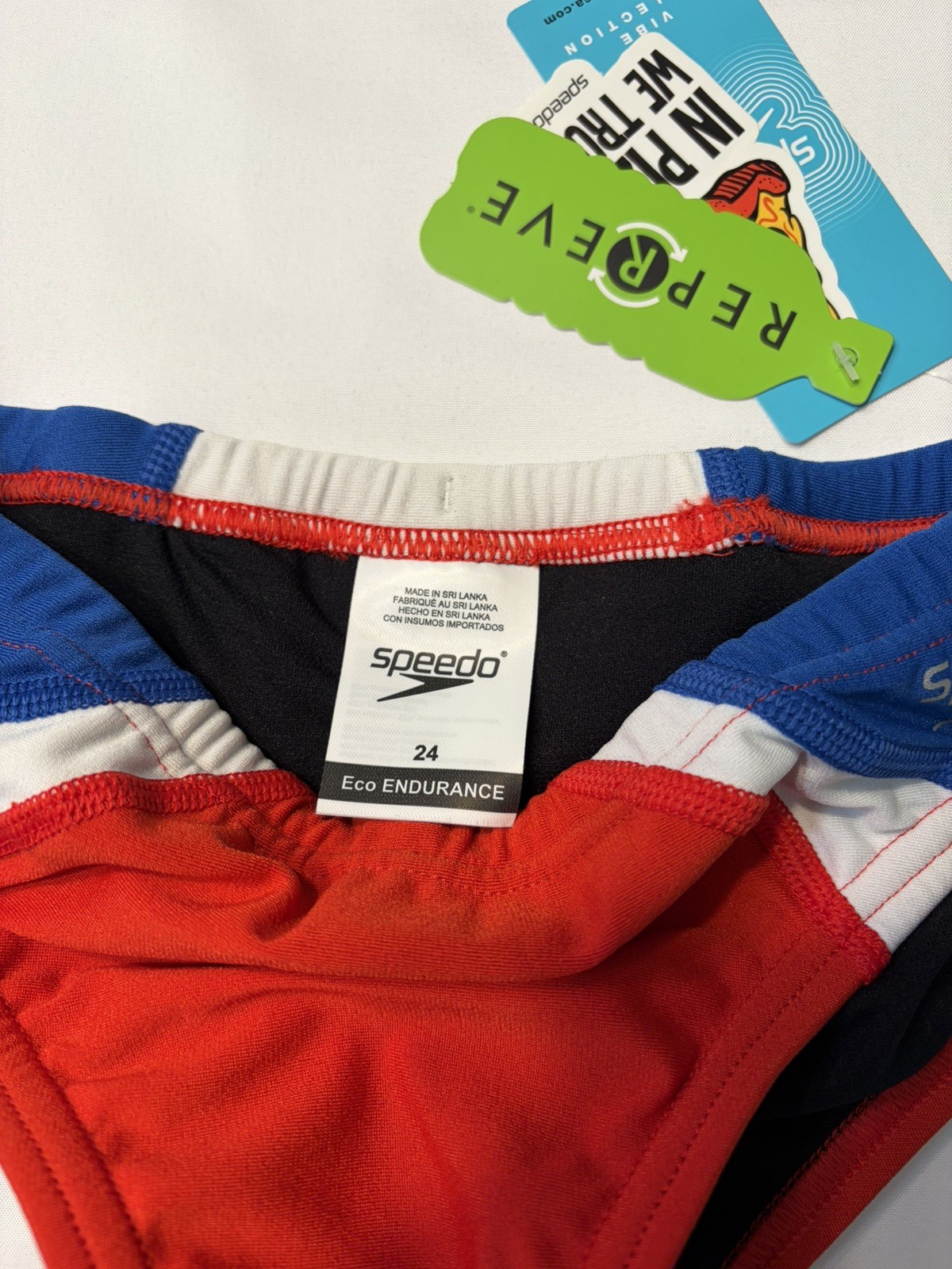 Speedo Vibe Men’s Dual Colorblock Brief Swimsuit Size 24 NWT Red White Blue 🔥