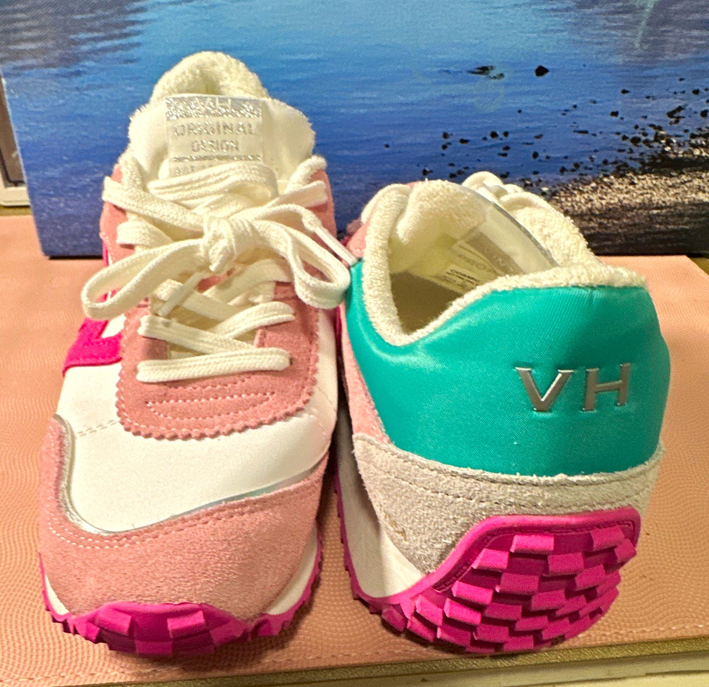 Vintage Havana Cosmic 41 Women’s Lace-Up Low Top Colorblock Sneakers Pink Teal