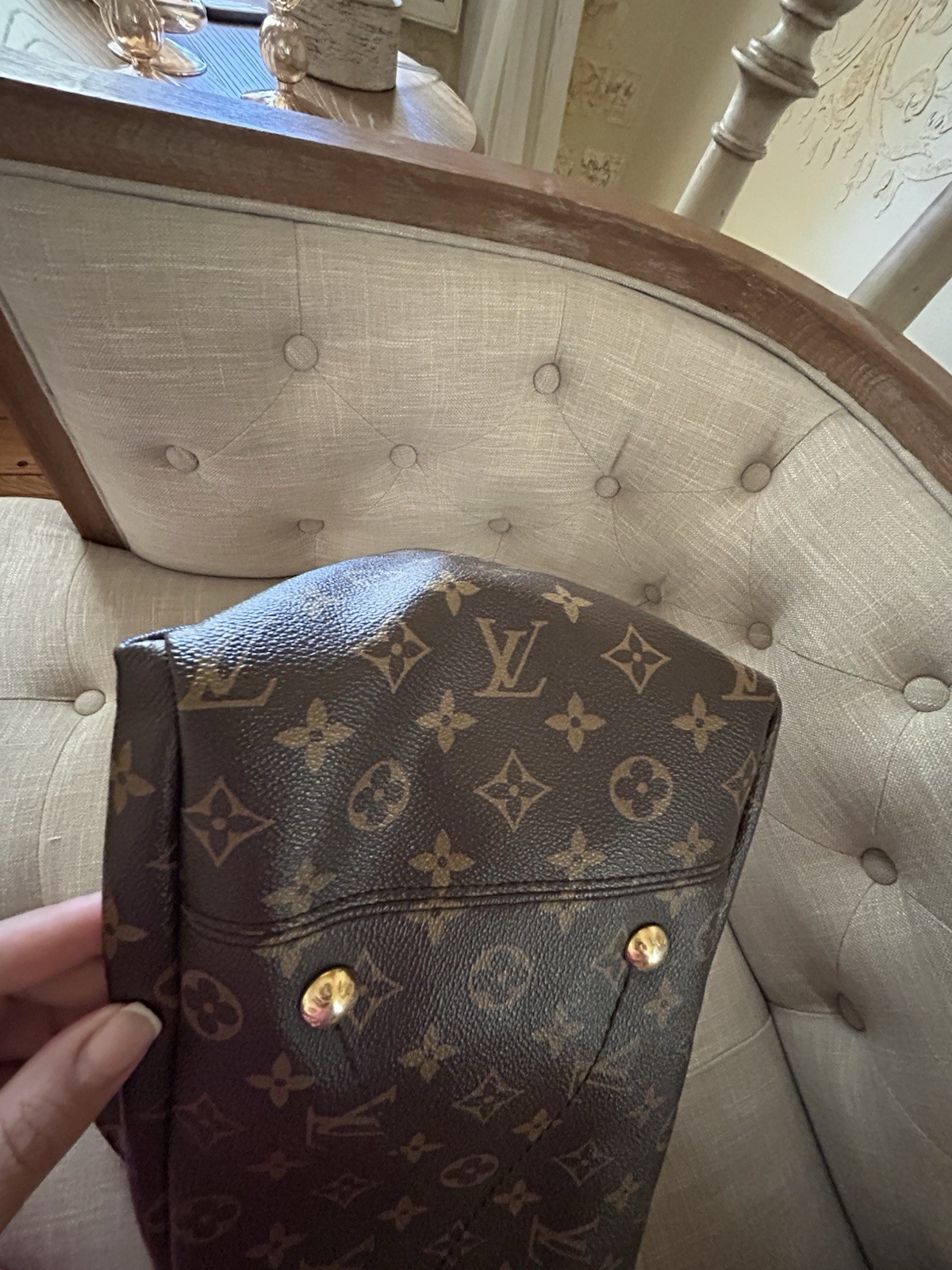 Louis Vuitton Artsy Monogram Canvas MM Shoulder Bag, Authentic Excellent