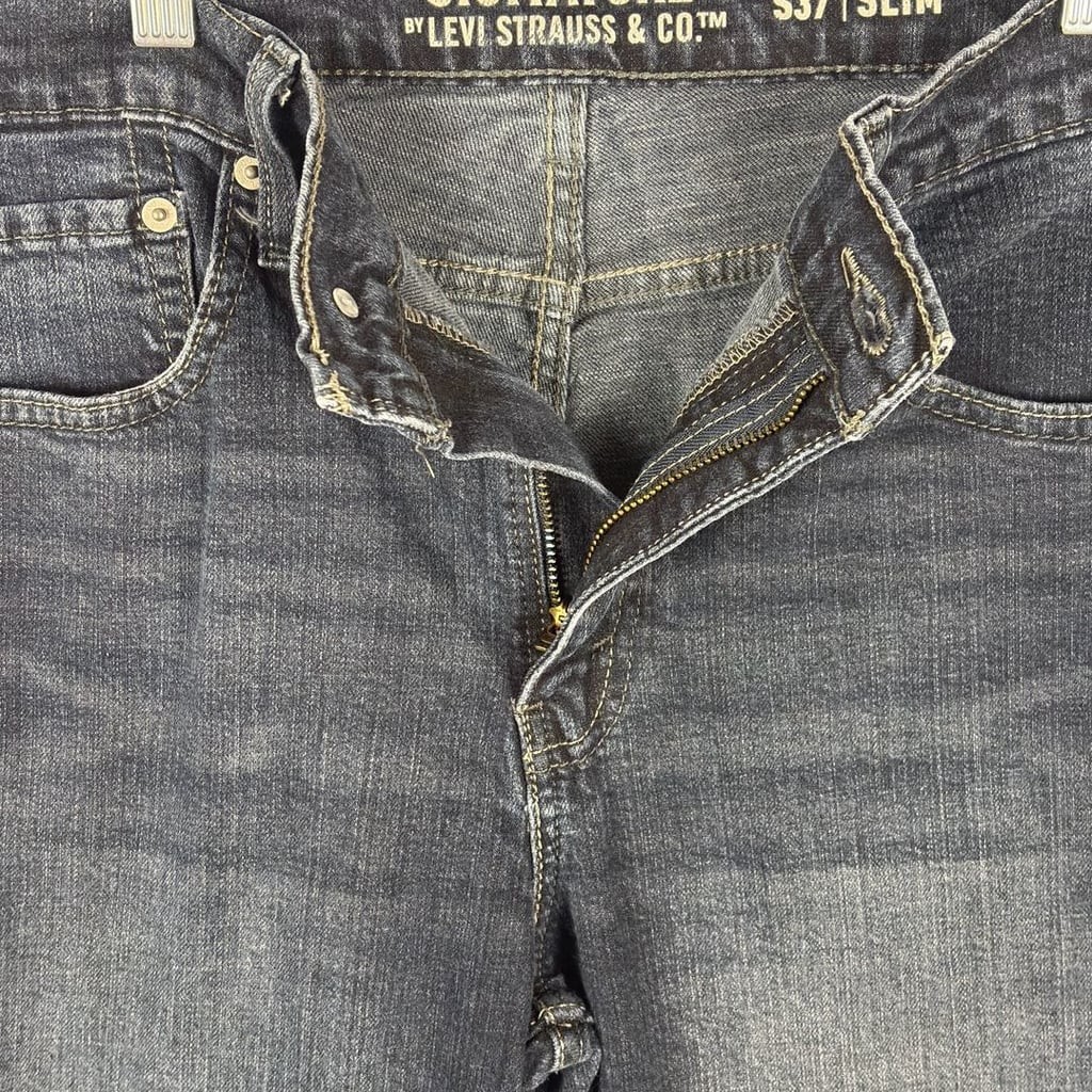 Signature Levi Strauss Mens S37 Slim Fit Jeans W33 L30 Dark Denim Stretch