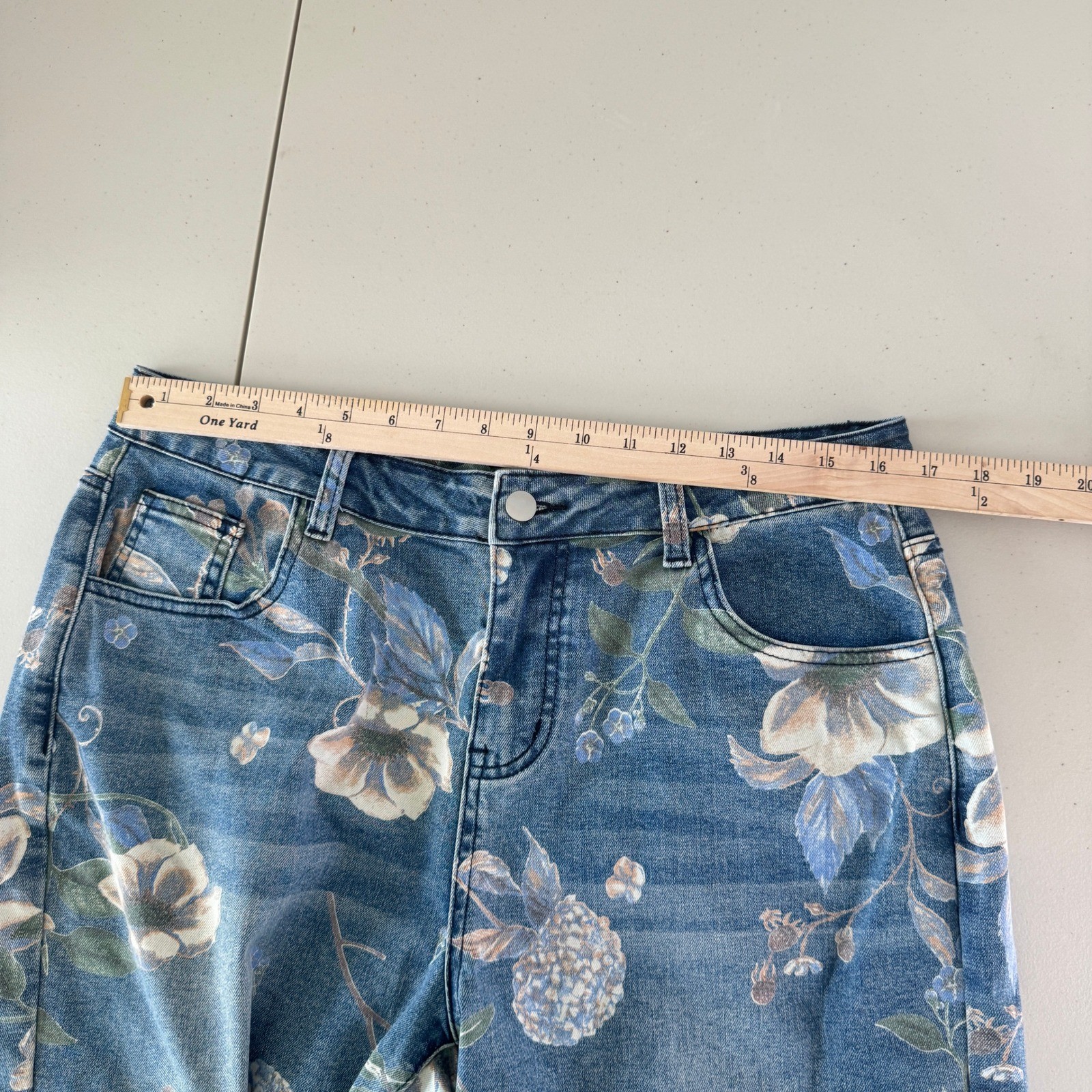 Flamingals Floral Denim Shorts XL Cotton Stretch Bermuda Cottagecore Botanical