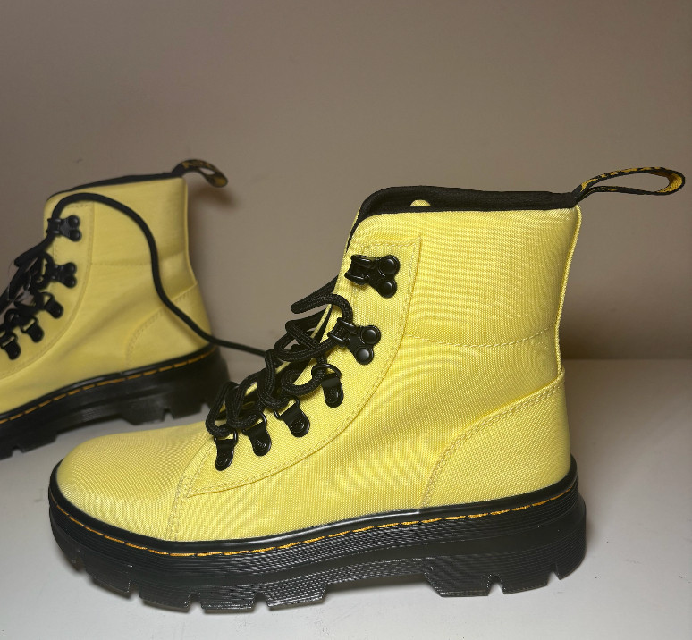 DR MARTENS Combs Yellow Lemon Black Eyelet Laces Women’s Boots | Size 7