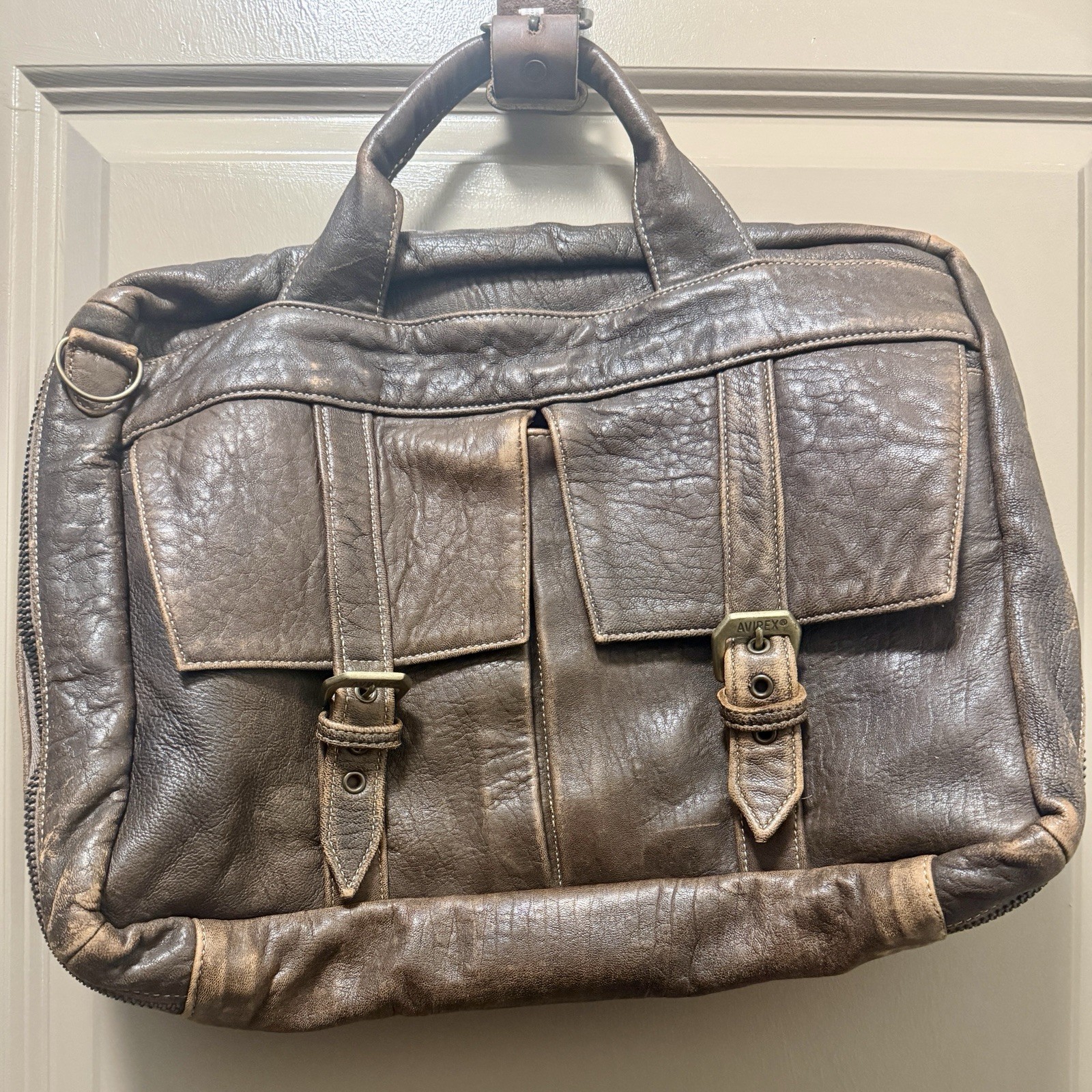 Avirex Cockpit Bag Brown Leather – Inherited Never Used. Great Condition