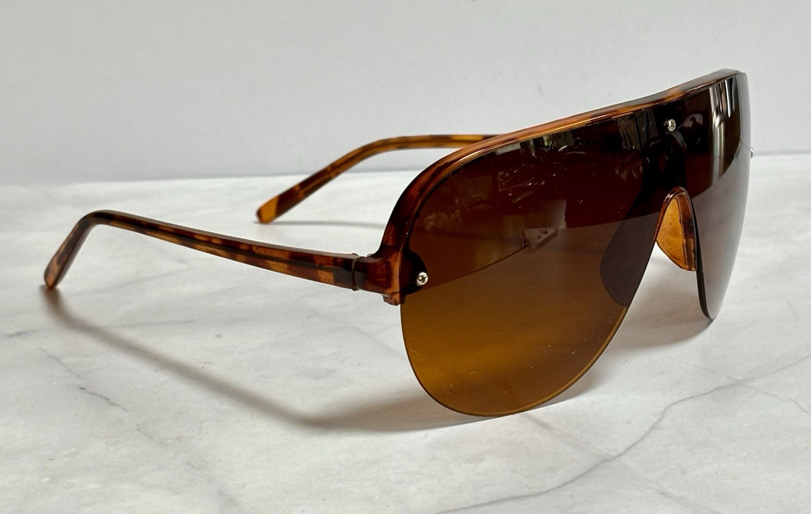 Unisex Vintage Tortoise Shell W/ Amber Lenses Aviator Sunglasses (Unbranded)