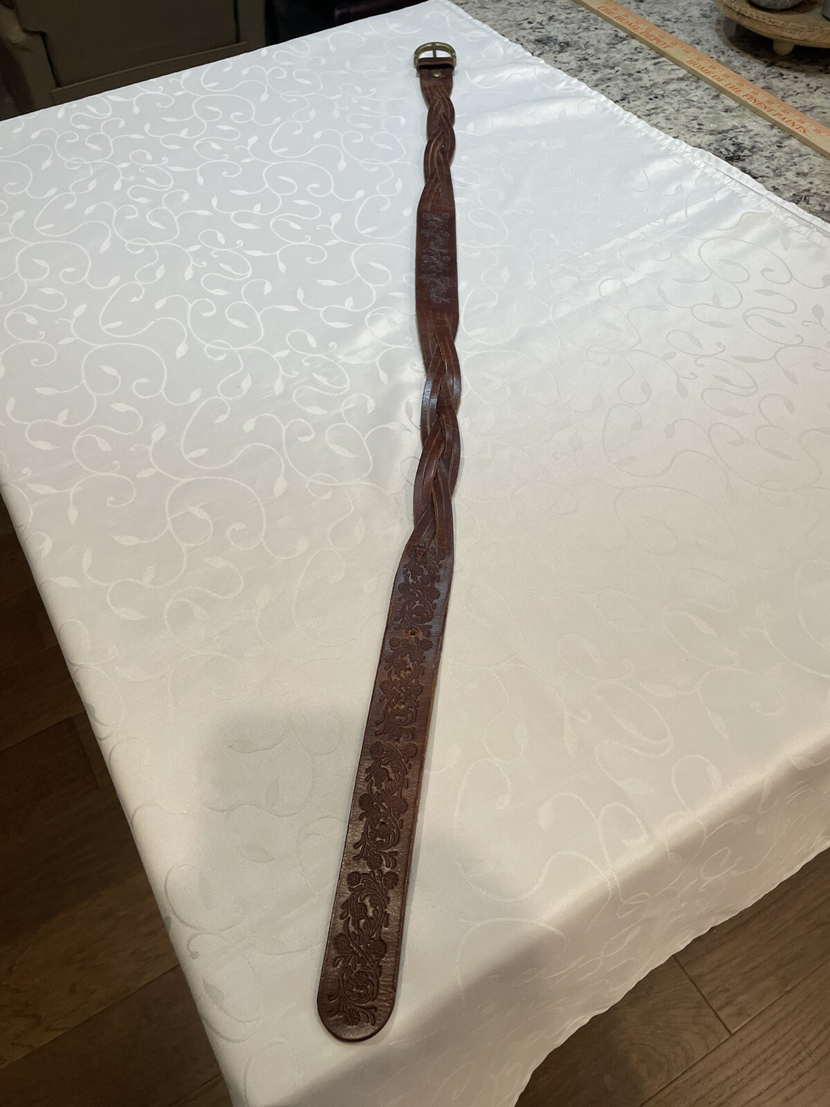 VINTAGE HAND TOOLED LEATHER BELT 41 Inches Belt Length Not Including Buckle