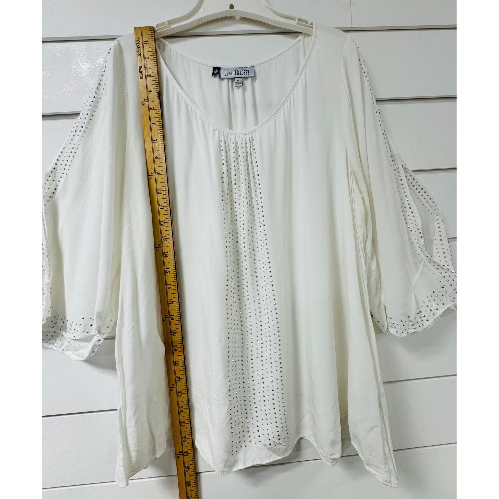 Jennifer Lopez White Studded Split Sleeve Blouse XL Scoop Neck Cold Shoulder Top