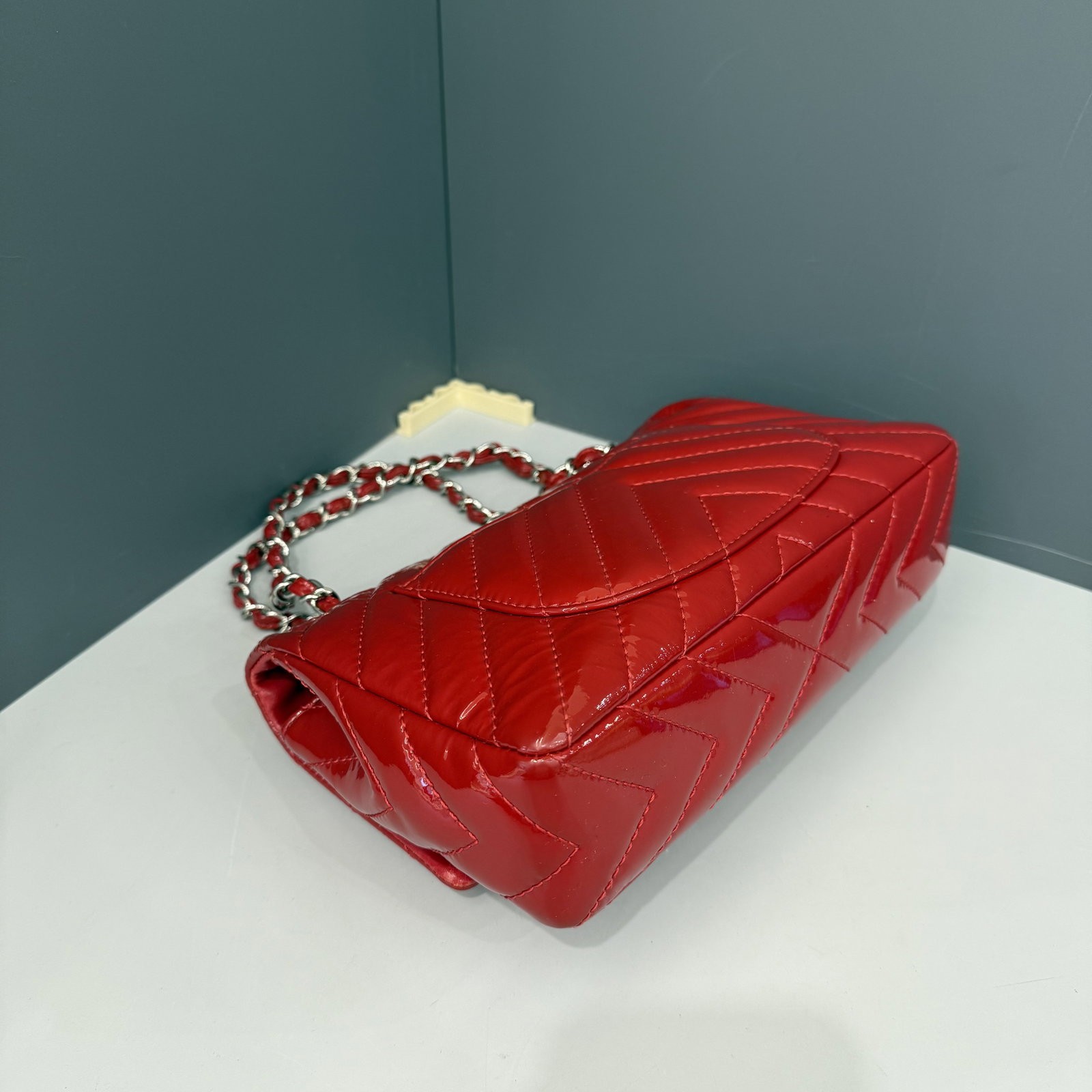 Chanel Medium Single Flap Red Patent Calfskin (hs040926d3)