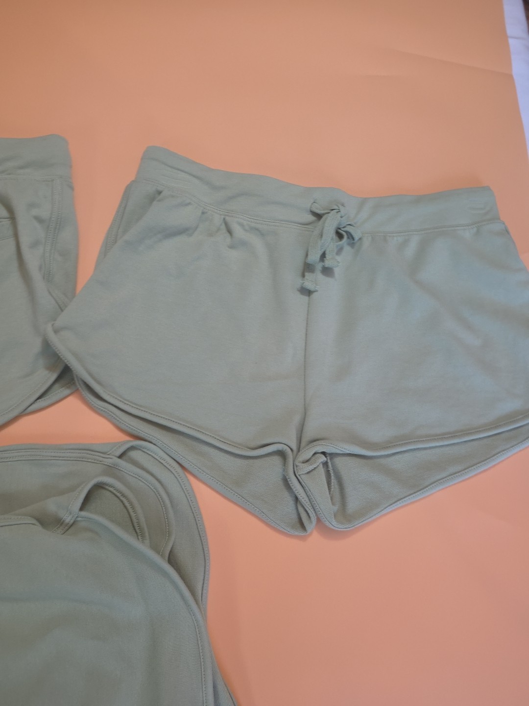 Ambiance Clash Bouclé Women’s Shorts Size Large Sage Green Drawstring Casual Lou