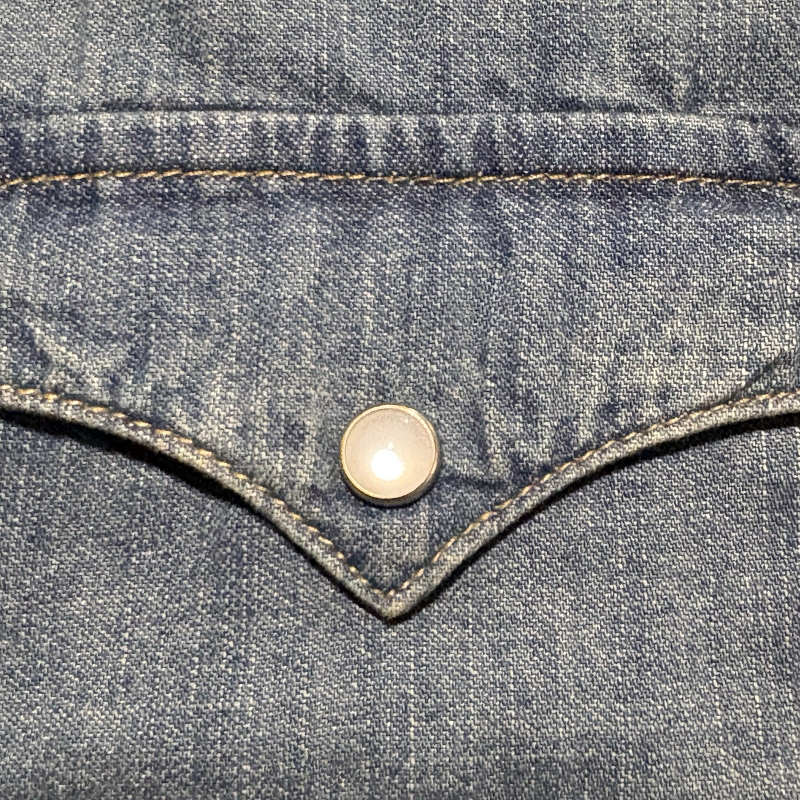 Levi’s XXL Classic Casual Sawtooth Denim Western Shirt Medium Blue 3LYLW2262 NWT