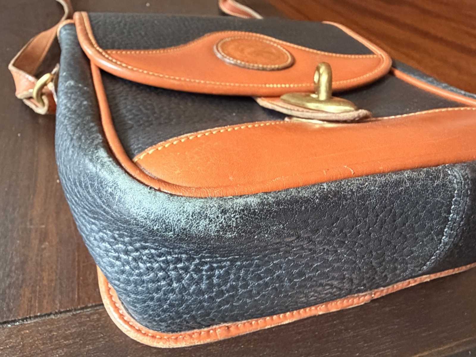 Dooney & Bourke Navy/Brown Crossbody Bag Turn Lock Zip Adjustable Strap